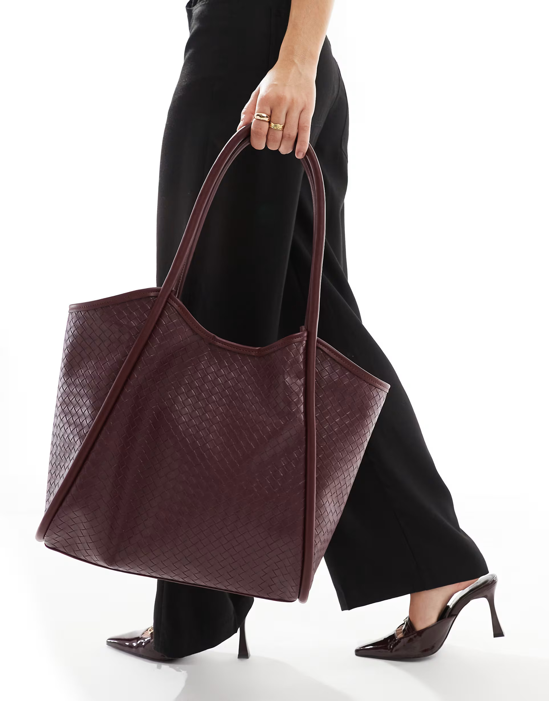 ASOS DESIGN weave tubular tote bag in burgundy | ASOS (Global)