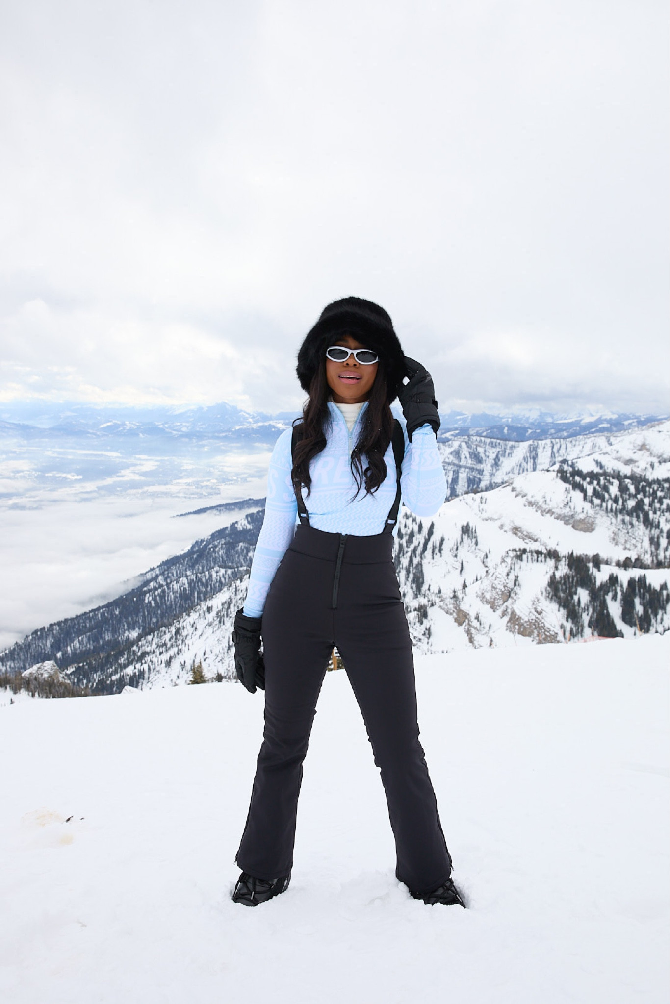 The perfect snow day/ski outfit! Kept me cute and warm UPDATED TO INCLUDE MORE SNOW DAY/SKI LOOKS THAT ARE INSTOCK 🥰🤍

#LTKSeasonal #LTKstyletip #LTKfindsunder100