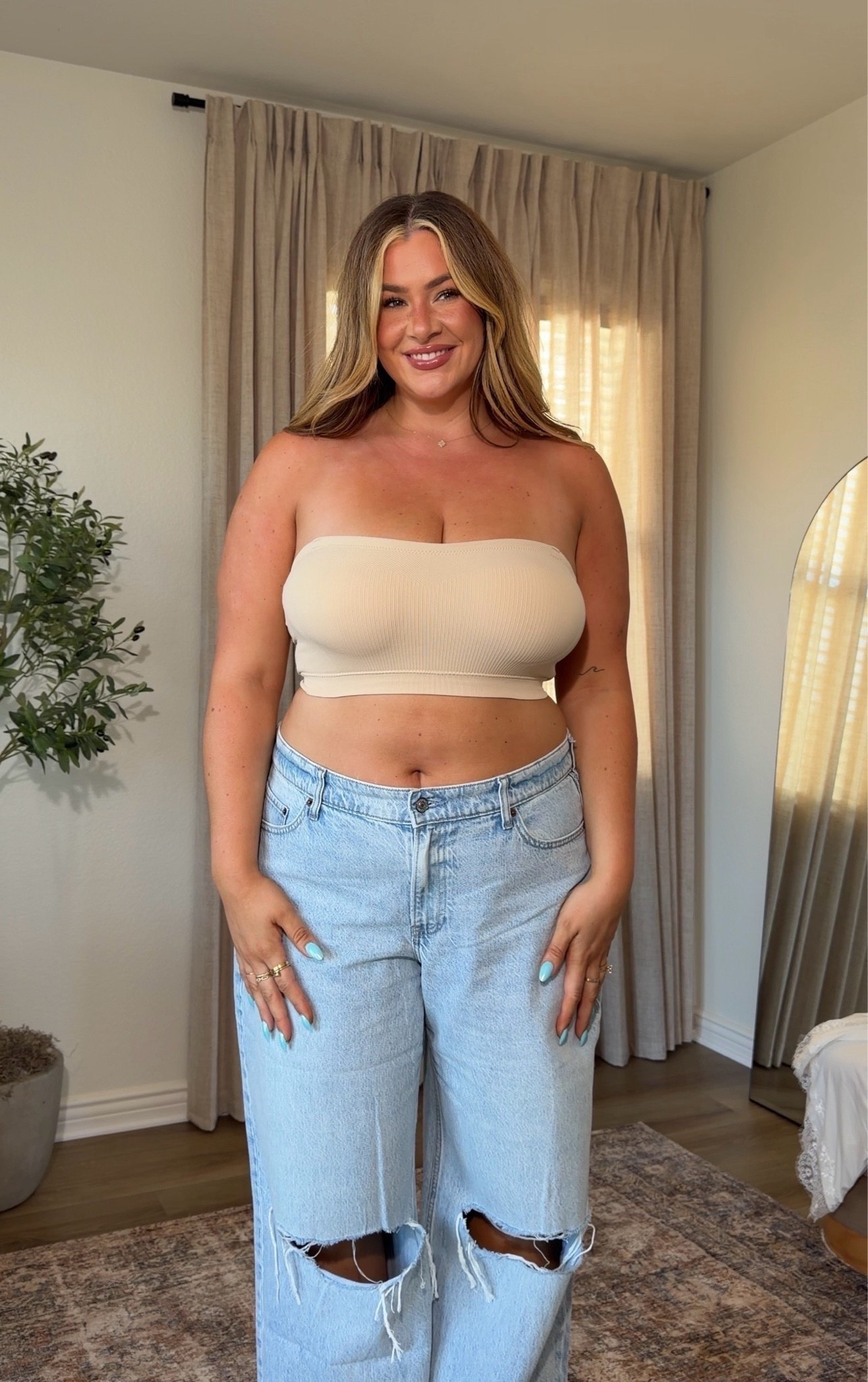 wireless and strapless bralette that actually support :) love this one & wearing a xl!

Amazon finds, undergarments, Abercrombie jeans, Vanessa Etheridge

#LTKootd #LTKMidsize