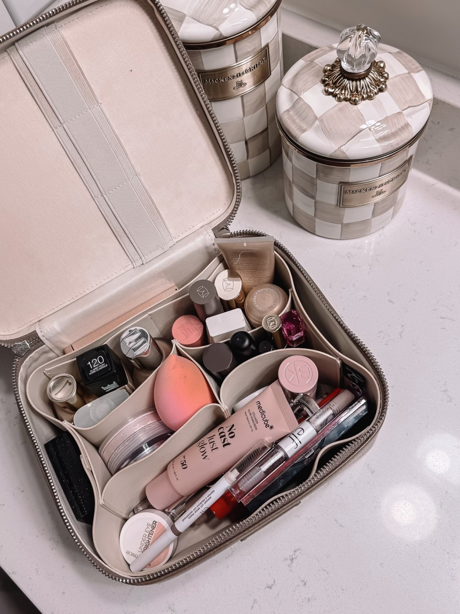 My everyday makeup favorites! 💄

#LTKgrwm #LTKmomlife #LTKmorningroutine