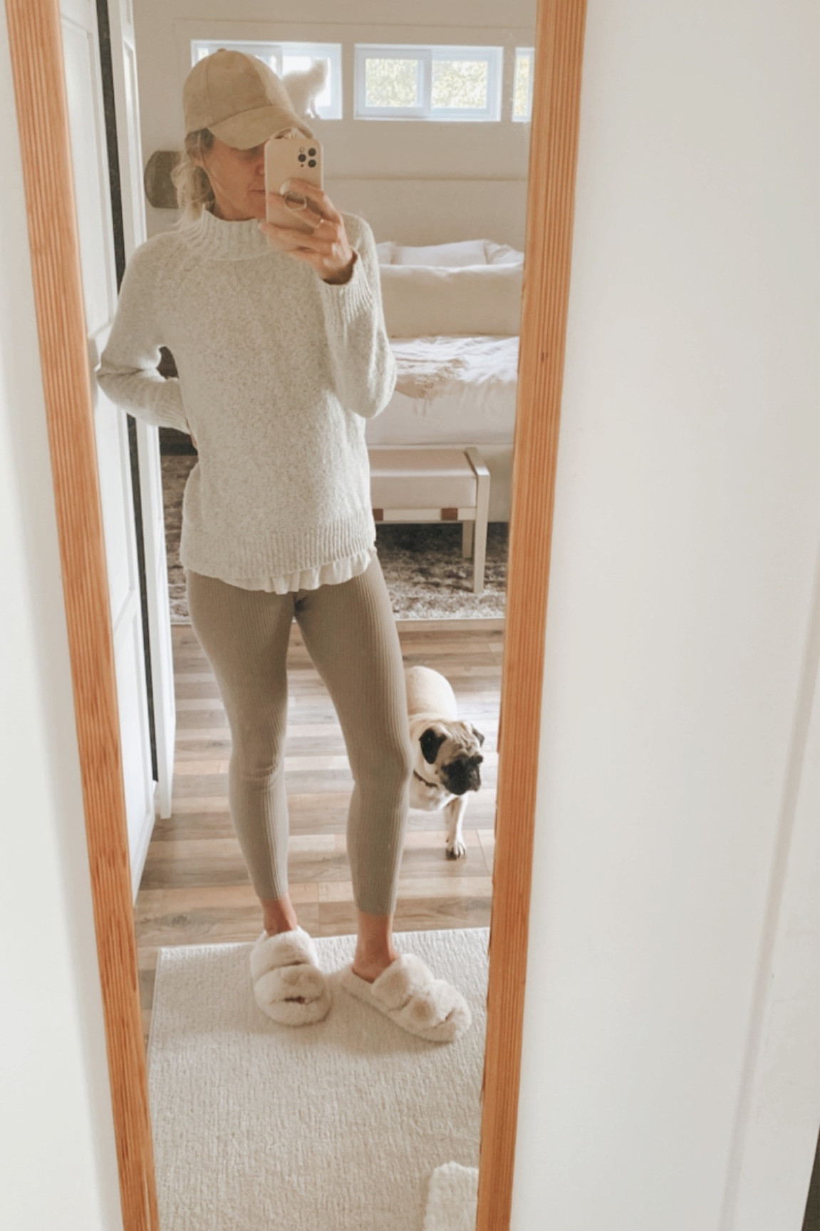 Fall Outfit
#ad #ads #falltrends #falloutfit #fallfinds #leggings #sweater #hat #slippers

#LTKunder100 #LTKSeasonal #LTKstyletip