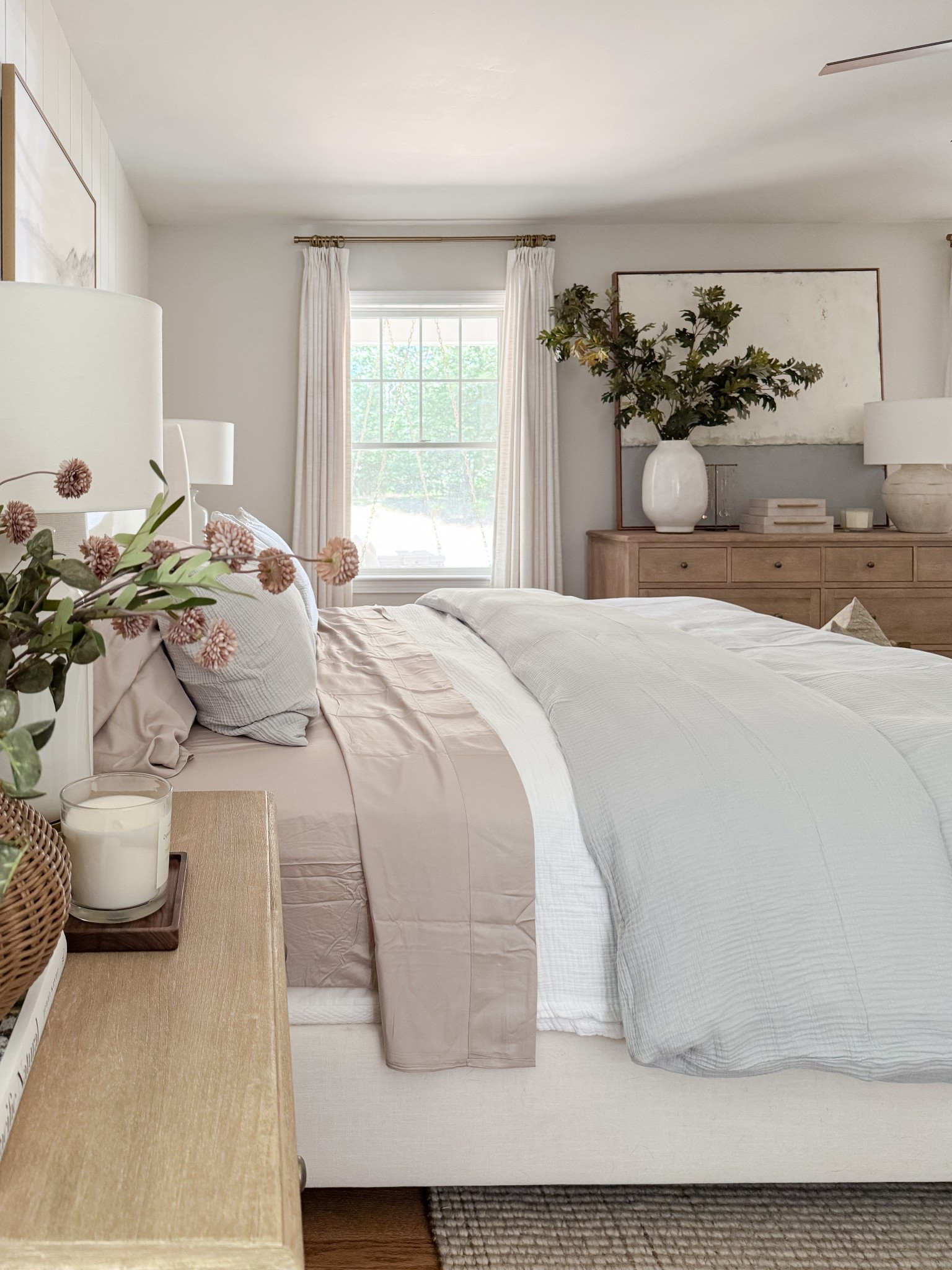 Fall bedding 

Modern coastal bedroom  Neutral bedroom  Amazon bedding  rug  nightstands  wall art  throw pillows  Bedroom 

 Home inspo  Seasonal decor  Seasonal home inspo  sherricalnan  sherricalnanhome

#LTKStyleTip #LTKHome #LTKSaleAlert