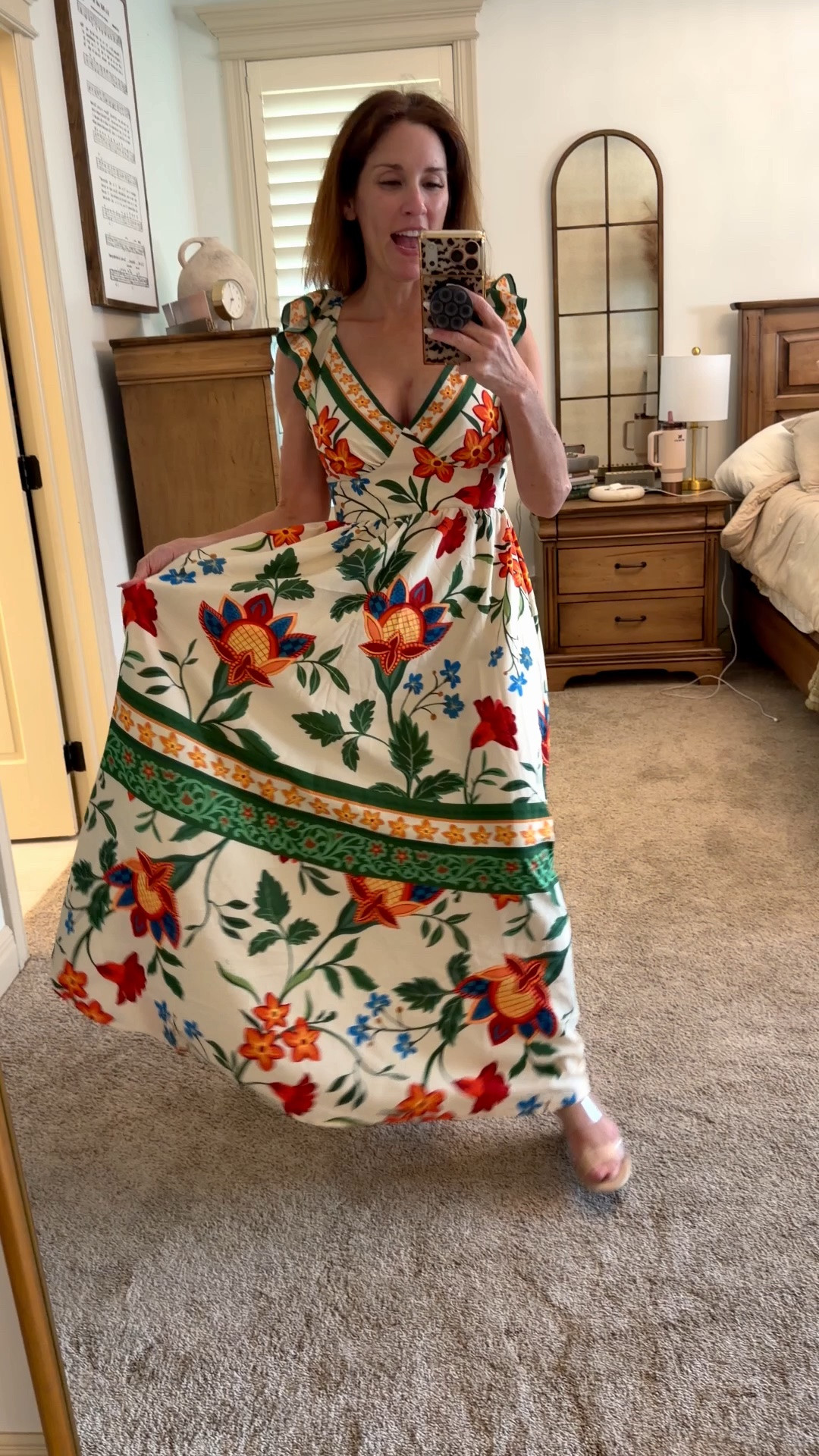 Give me a flowy maxi dress and a sunset… and I’m happy. 🌺✨

There’s just something about a beautiful floral maxi that instantly makes you feel confident. This one is lightweight, flattering, and easy to dress up with heels or keep casual with sandals.

Whether you’re headed on vacation, celebrating a special occasion, or just looking for a dress that makes you feel beautiful, this one is a winner.

I’ve linked the entire look in my LTK if you’d like to shop it! 🤍

Now tell me…
Where would you wear this first?
🌴 Vacation
💕 Date night
💍 Wedding guest
🌸 Sunday brunch

Drop your answer below! 👇

#LTKStyle #LTKFinds #MaxiDress #VacationStyle #ResortWear #FloralDress #PetiteFashion #SummerStyle #DateNightLook #EffortlessStyle

#LTKootd #LTKOver40 #LTKPetite