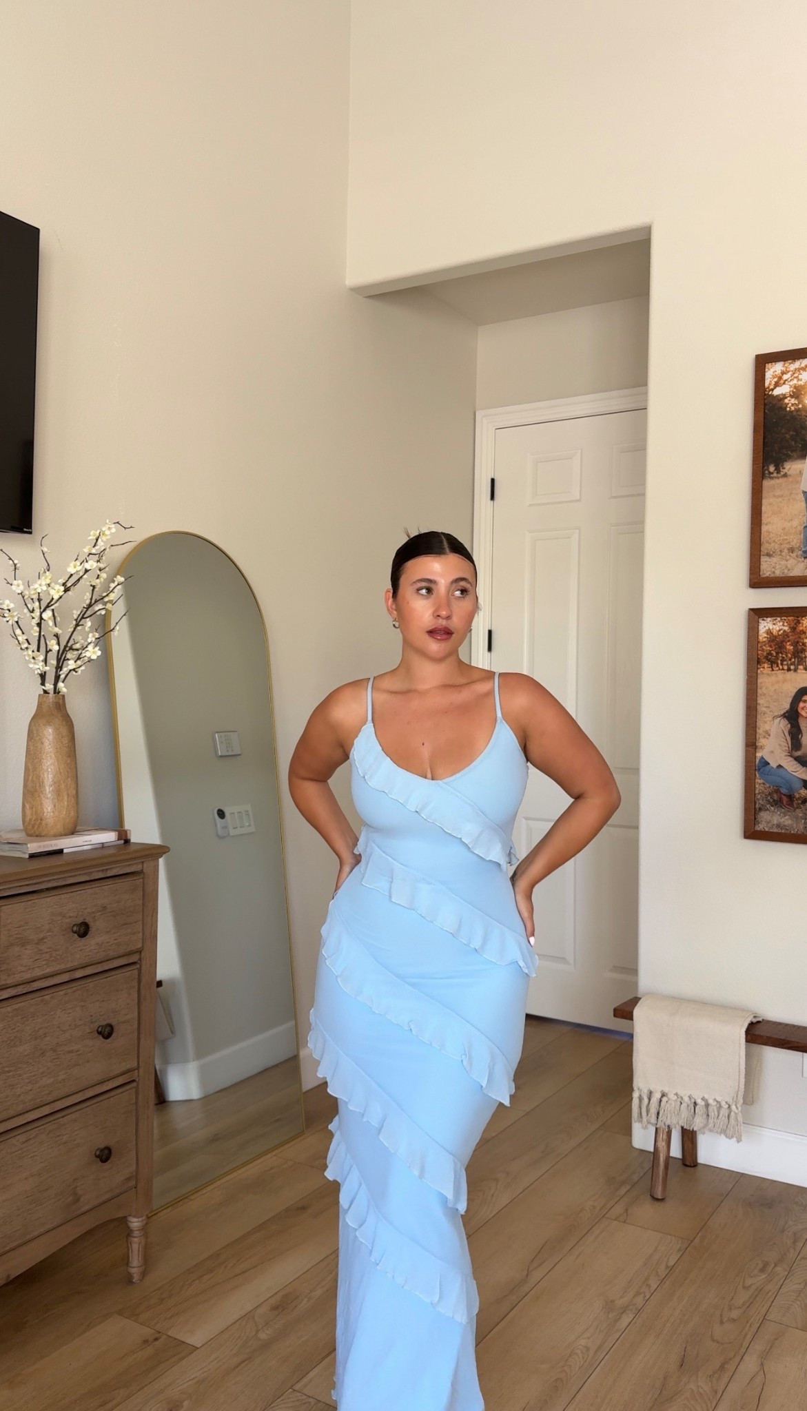 This blue dress >>> 

#LTKMidsize #LTKPetite #LTKootd