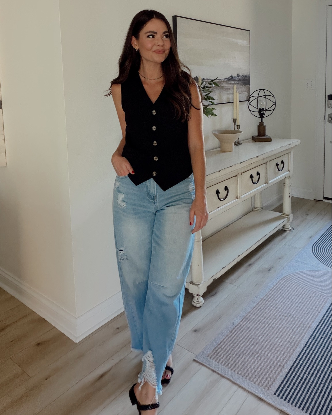 nothing like a barrel jean and vest to carry you through a seasonal transition #fallstyle #amazon #barreljeans

#LTKootd #LTKgrwm #LTKdayinmylife