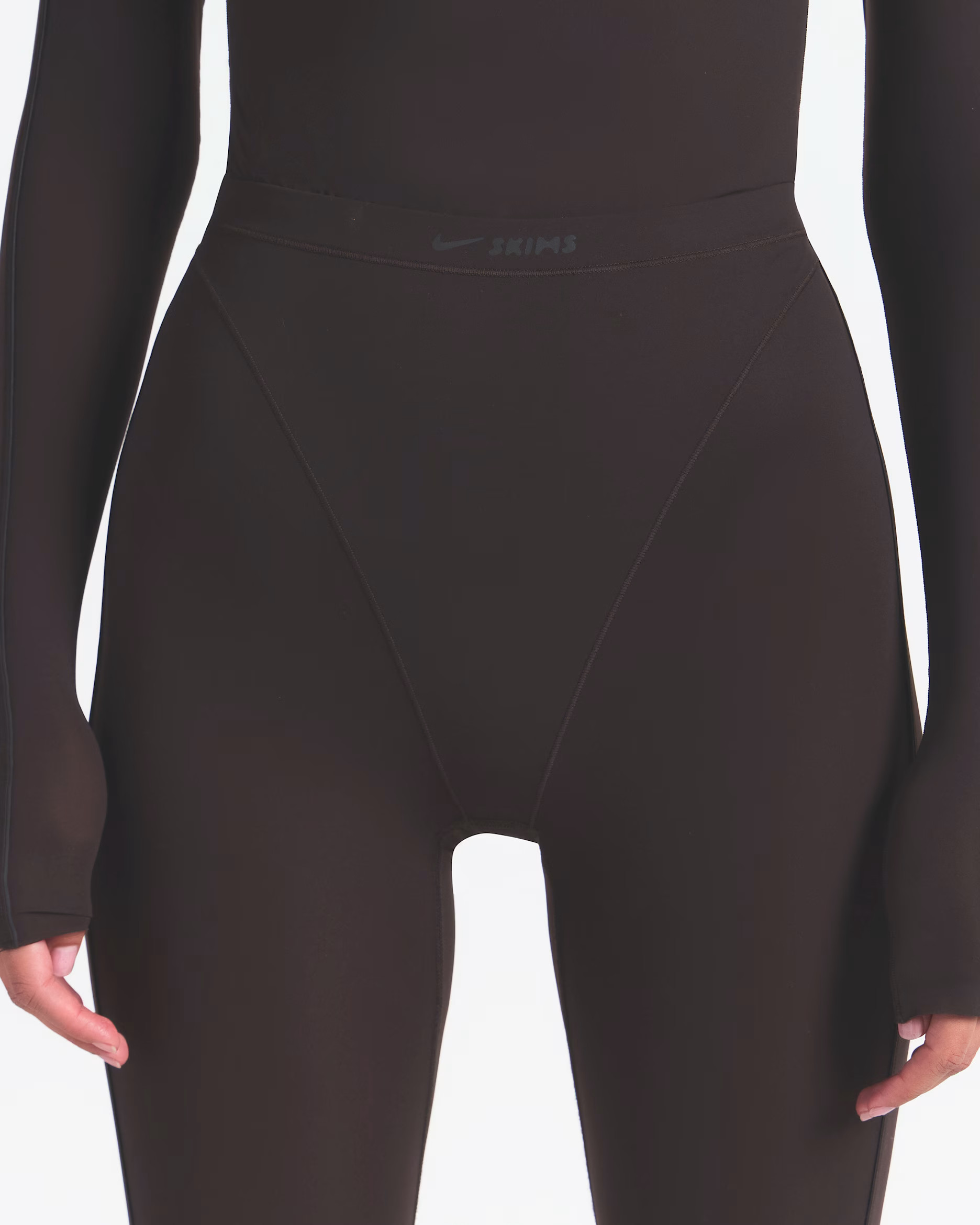 NikeSKIMS Weightless Layers Women's High-Waisted V-Panel Leggings | Nike (US)