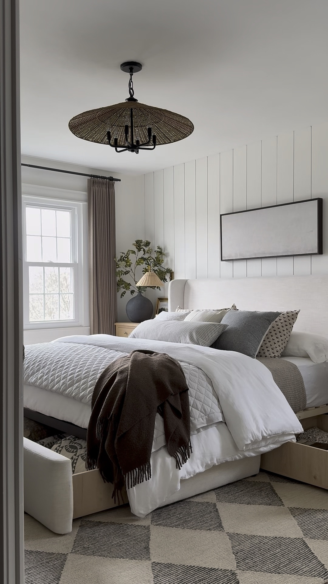 This storage bed has 3 large drawers to hide away all of your things!

Upholstered bed, storage bed, bed with drawers, linen bed 

#LTKHome