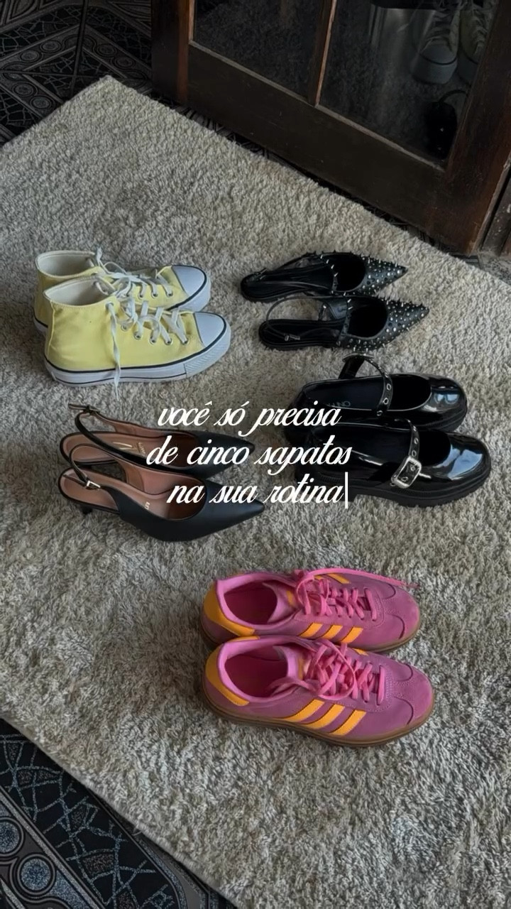 “you only need five shoes in your rotation” eles disseram… tem outros 10 que gostariam de ter entrado nessa rotação? Sim, mas fica pra próxima 😅✨
 
Ah! E todos os queridos do vídeo eu encontrei na @dafiti, fica a dica 🌟 
 
#fiveshoes #moda #sapatos #dafitifashioncreators #fashion