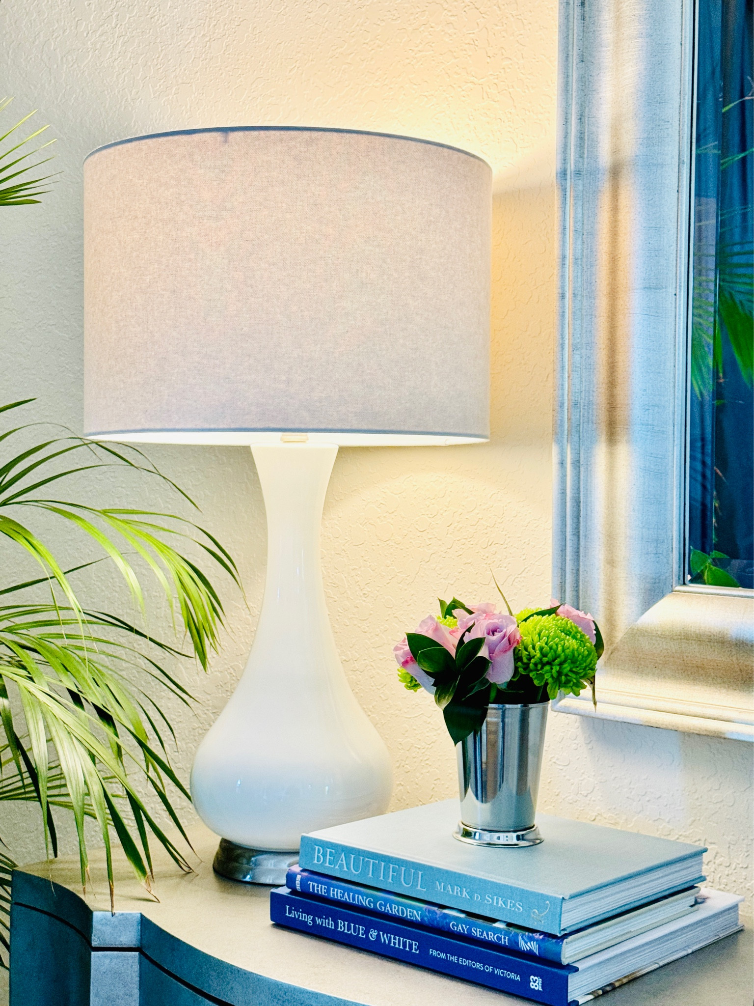 💡Soft White Light Bulbs! Soft white light bulbs are perfect for spaces where you want to create a cozier atmosphere. Ideal for: Living rooms, dining rooms, bedrooms & reading nooks! 

#LTKStyleTip #LTKFindsUnder50 #LTKHome