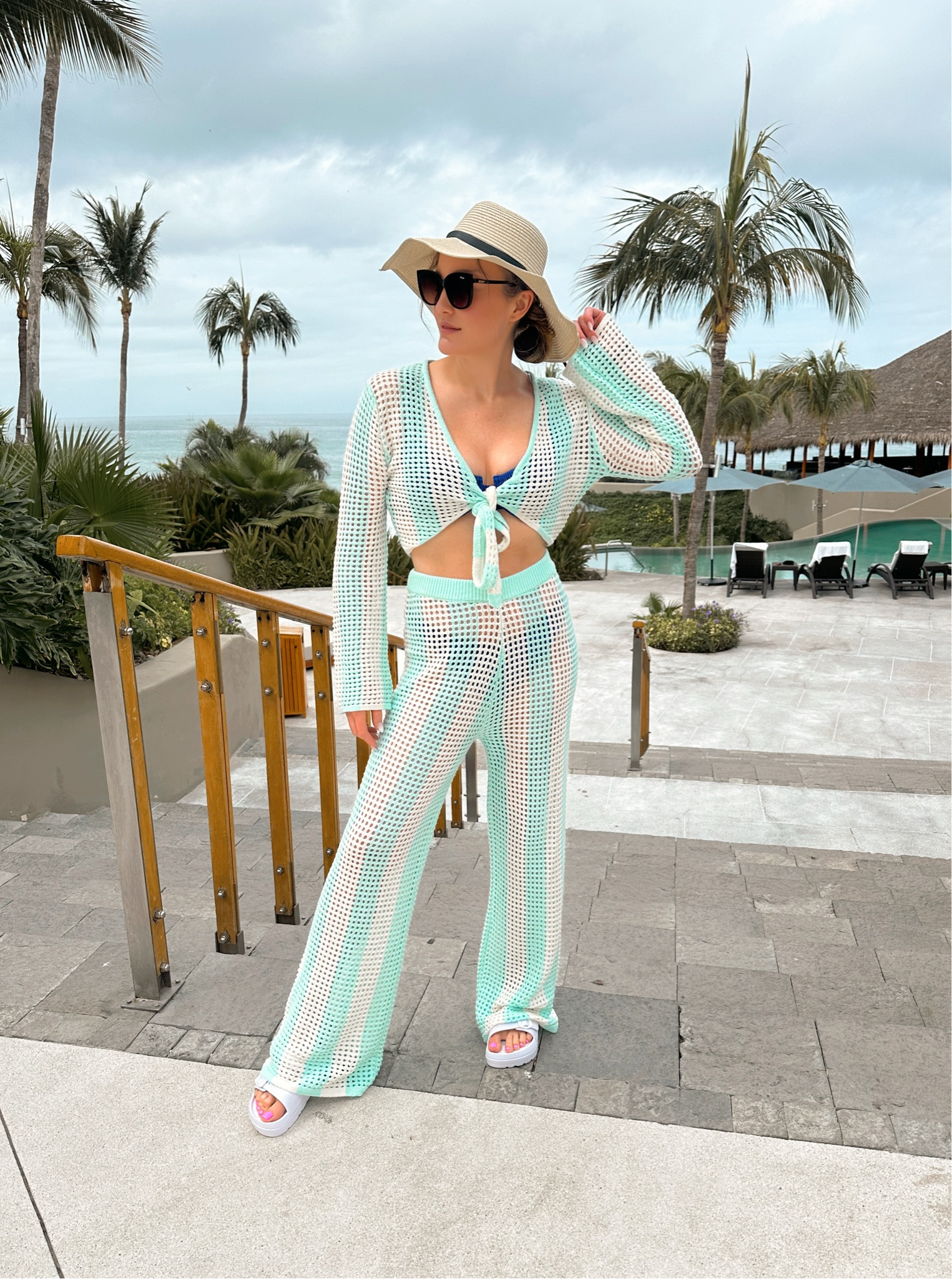 Perfect beach and pool cover up. The length and vertical stripes elongate and flatter your body! Size: M

#LTKTravel #LTKSwim #LTKSeasonal