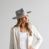 Monroe Rancher - Light Grey / Tan Trim | Gigi Pip