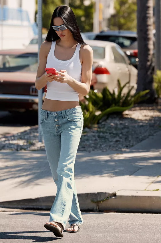 TRF LOW-RISE STRAIGHT-LEG JEANS | Zara UK