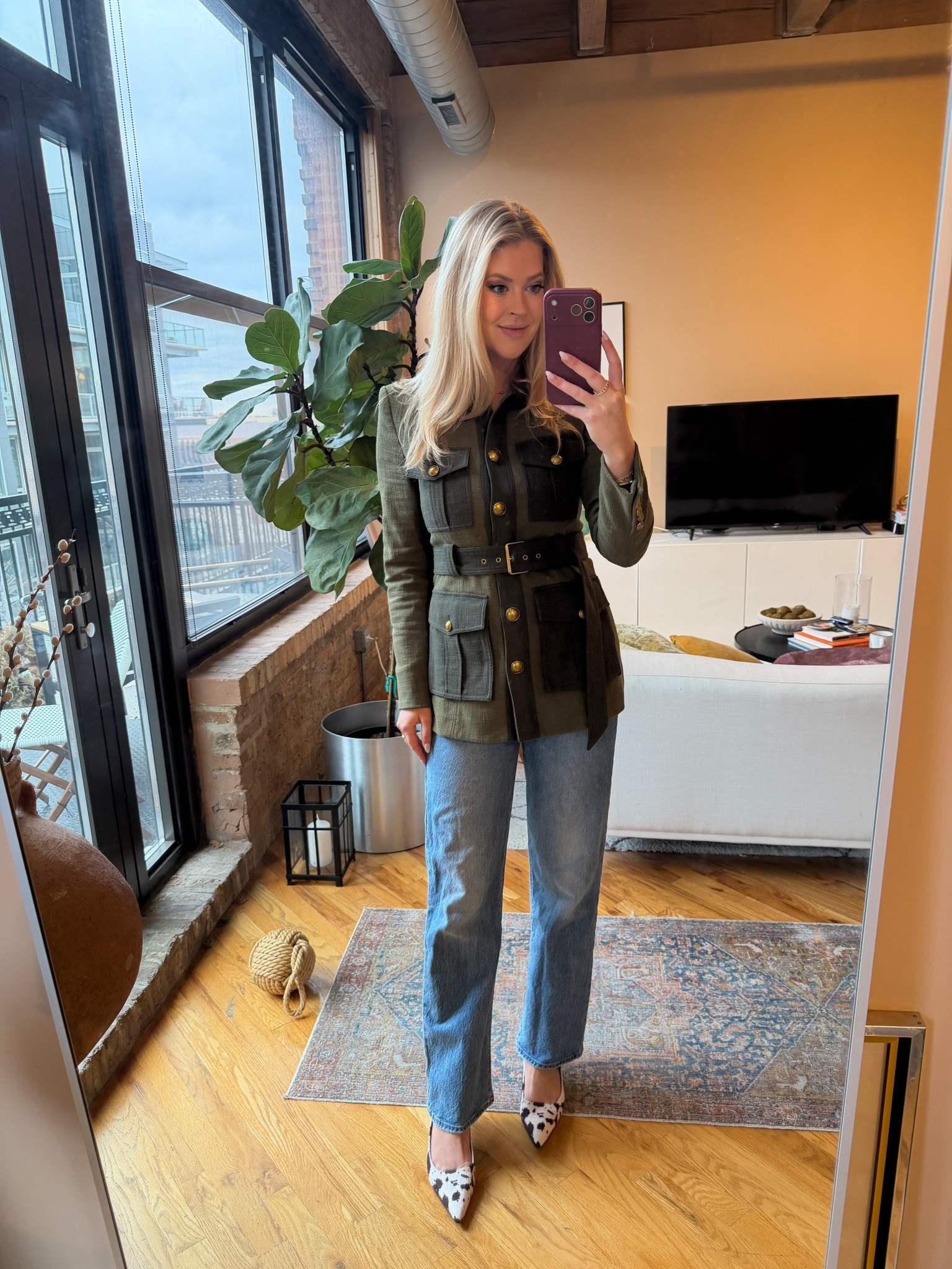 Fancy Jacket with Relaxed Levi Jeans and a kitten heel

Jacket: Veronica Beard 
Jeans: Levi’s Ribcage Straight
Shoes: Steve Madden cowhide heels

OOTD, workwear, outfit inspo, hi low fashion, spring fashion, spring looks

#LTKgrwm #LTKootd #LTKWorkwear