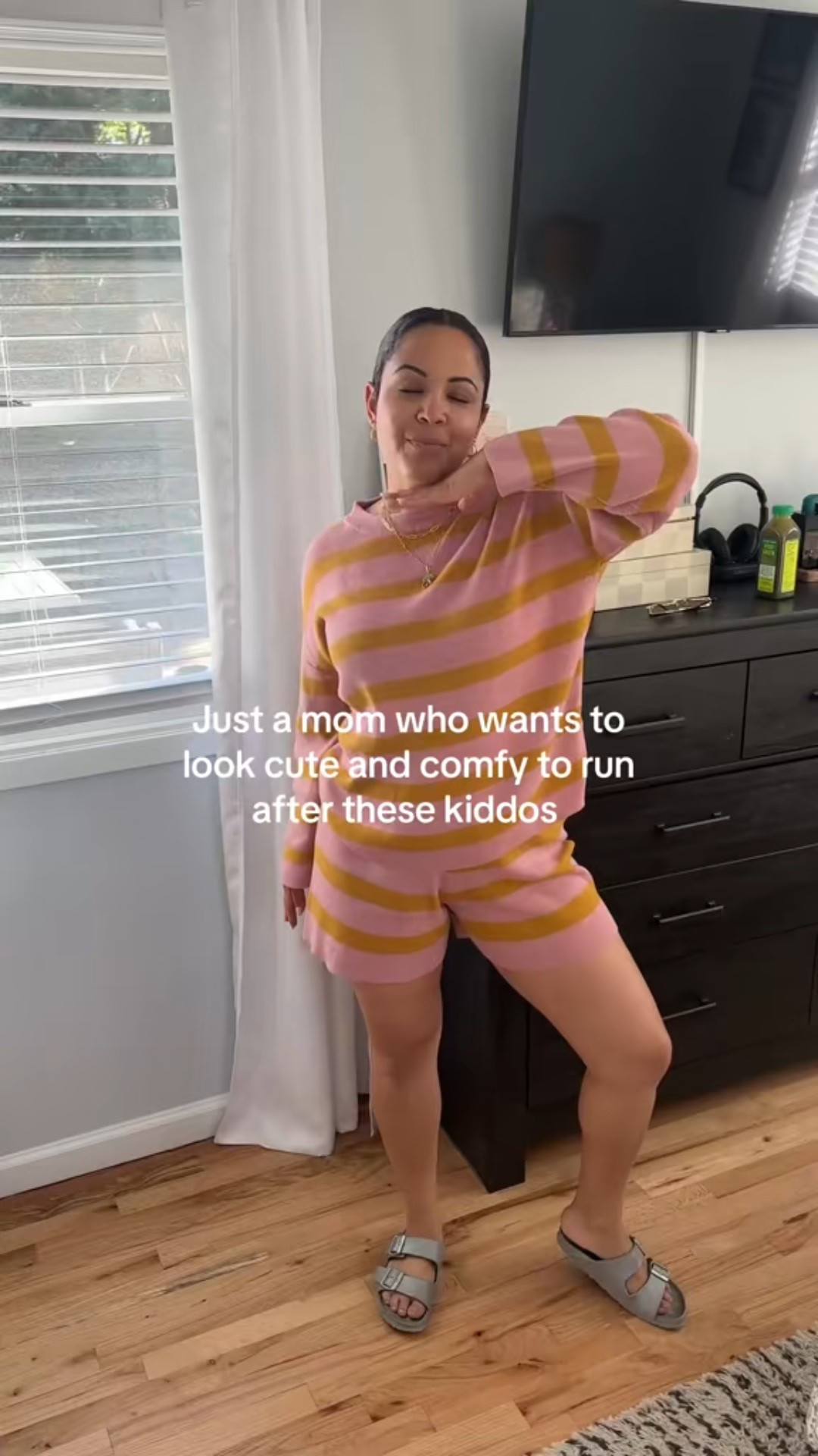 Casual outfit mom outfit easy spring outfit everyday outfit 

#LTKStyleTip #LTKSaleAlert #LTKFindsUnder50