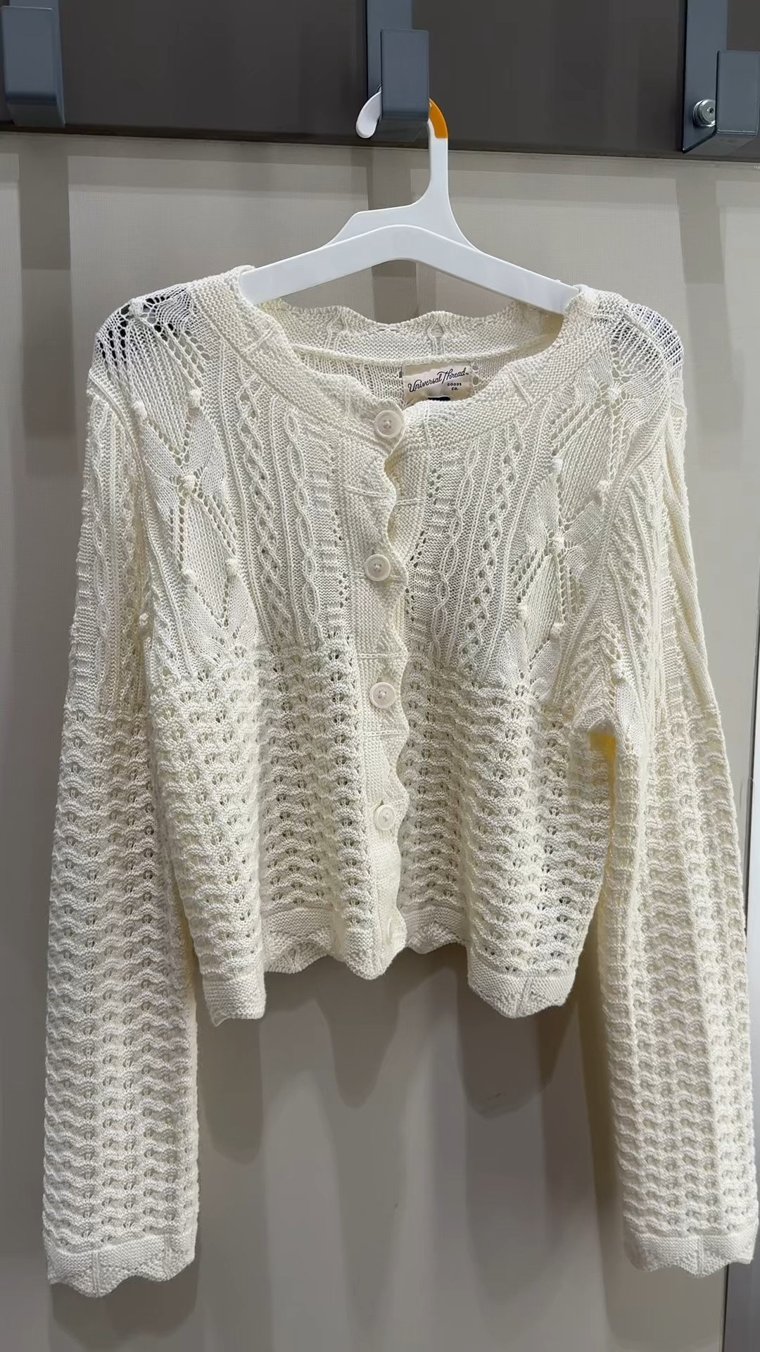 Love love love this 100% cotton scalloped cardigan from Target!

#target #targetfinds #targetmusthaves #cotton #tryon 