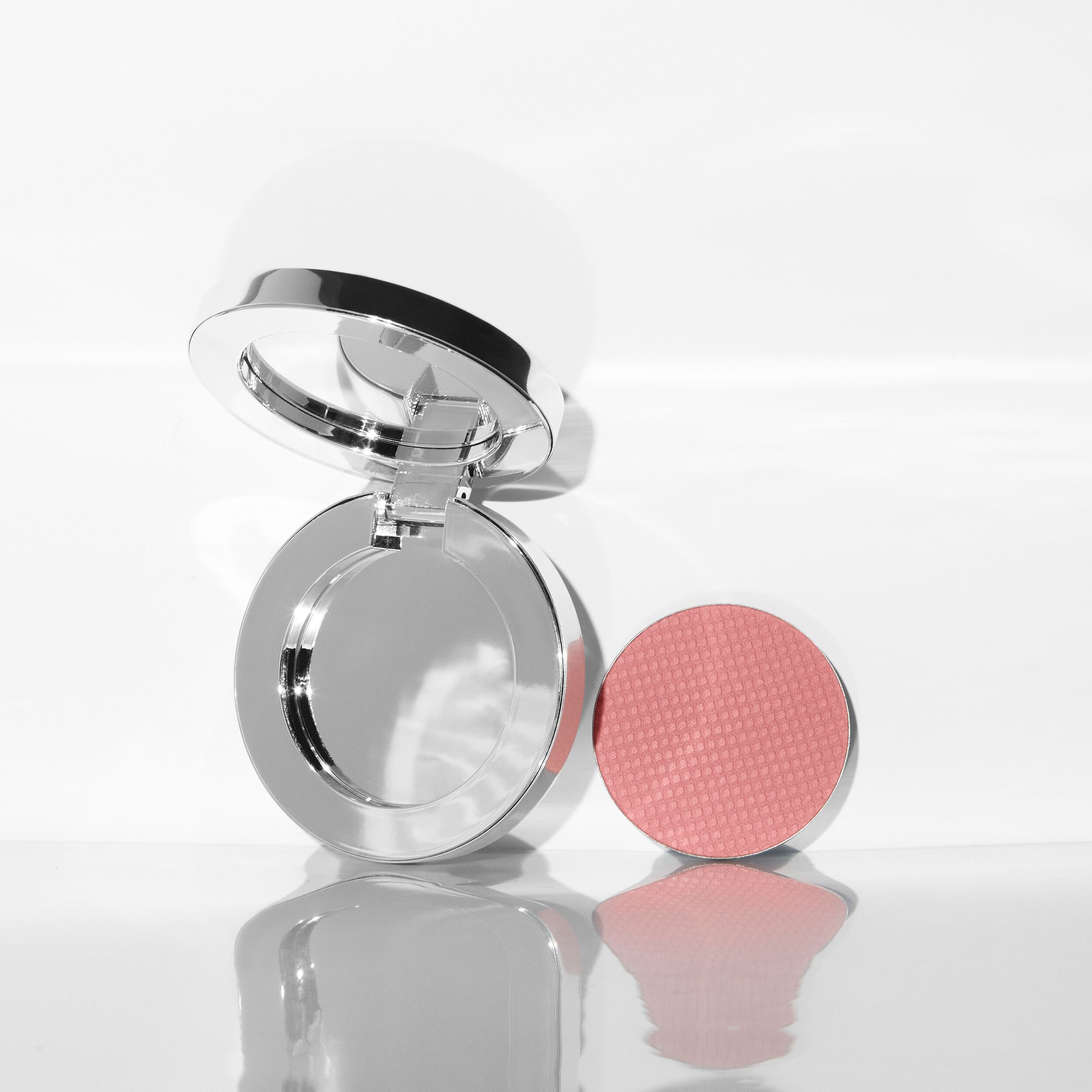 Vitamin Powder Blush & Compact Case (Currant Mood) | Beauty Pie (US)