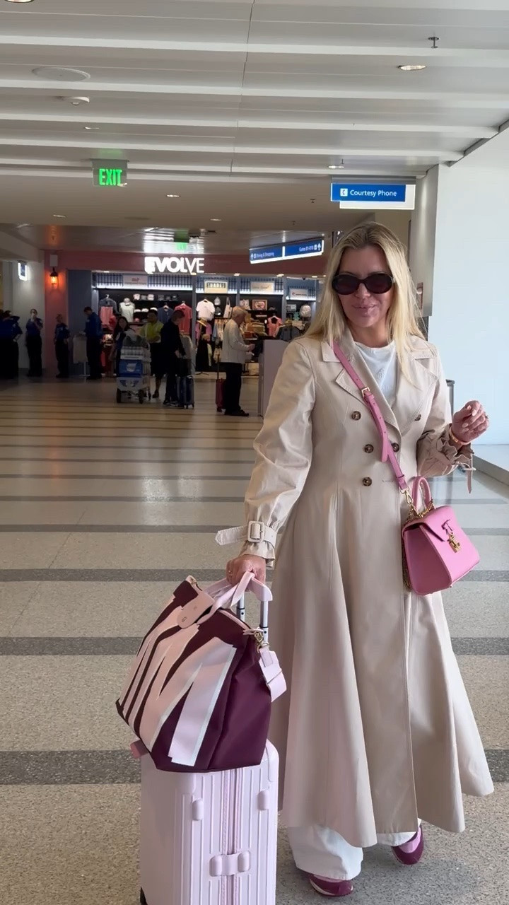 NYC here we come🗽

My trench coat is sold out everywhere but found one on EBay, runs very small. I am wearing a size 6!

#LTKootd #LTKTravel #LTKSeasonal