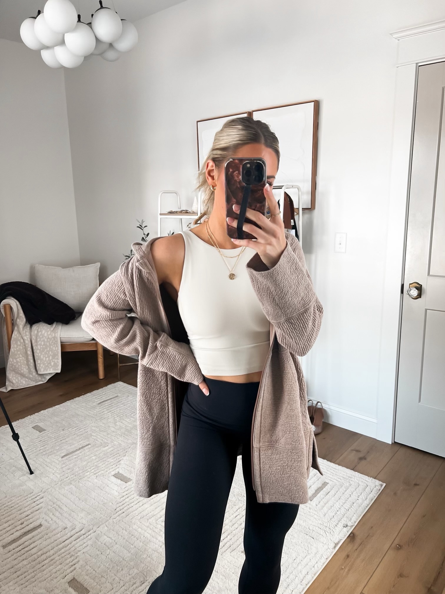 Obsessed with this ‘like new’ workout gear! 🫶🏻

GREAT finds if you’re planning on starting a workout routine for the new year but don’t want to spend a ton of money on clothing! 👏🏻 

My code RYLEE10 saves you even extra on the ‘Like New’ website!  

#LTKfindsunder100 #LTKfitness #LTKstyletip