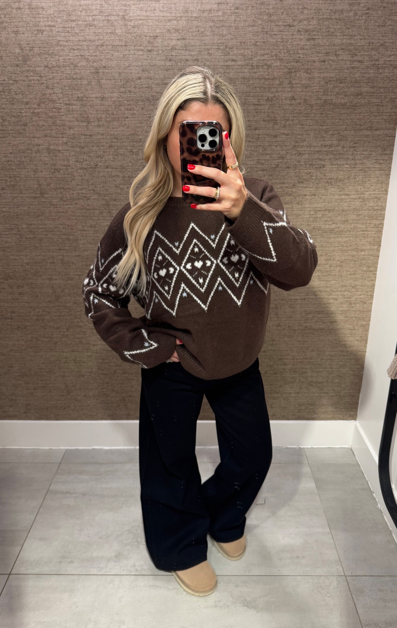 Abercrombie outfit on sale
M sweater
Wide leg jeans 27
Ugh clogs tts


#LTKFindsUnder100 #LTKootd #LTKOver40