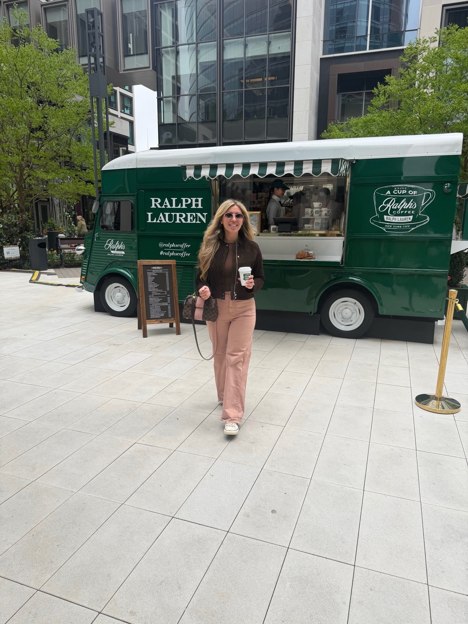 Ralph’s coffee, Boston, spring outfit

#LTKSeasonal #LTKTravel #LTKBeauty