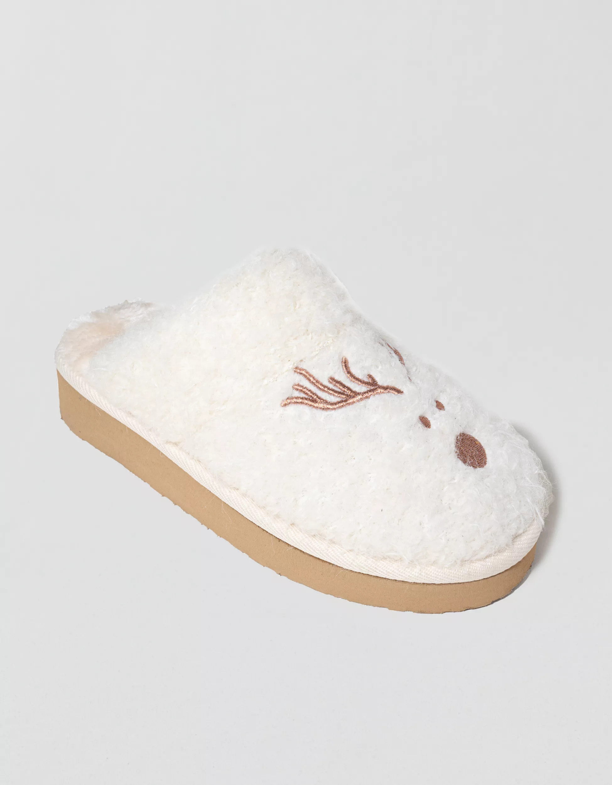 Minnetonka Reindeer Slipper | American Eagle Outfitters (US & CA)