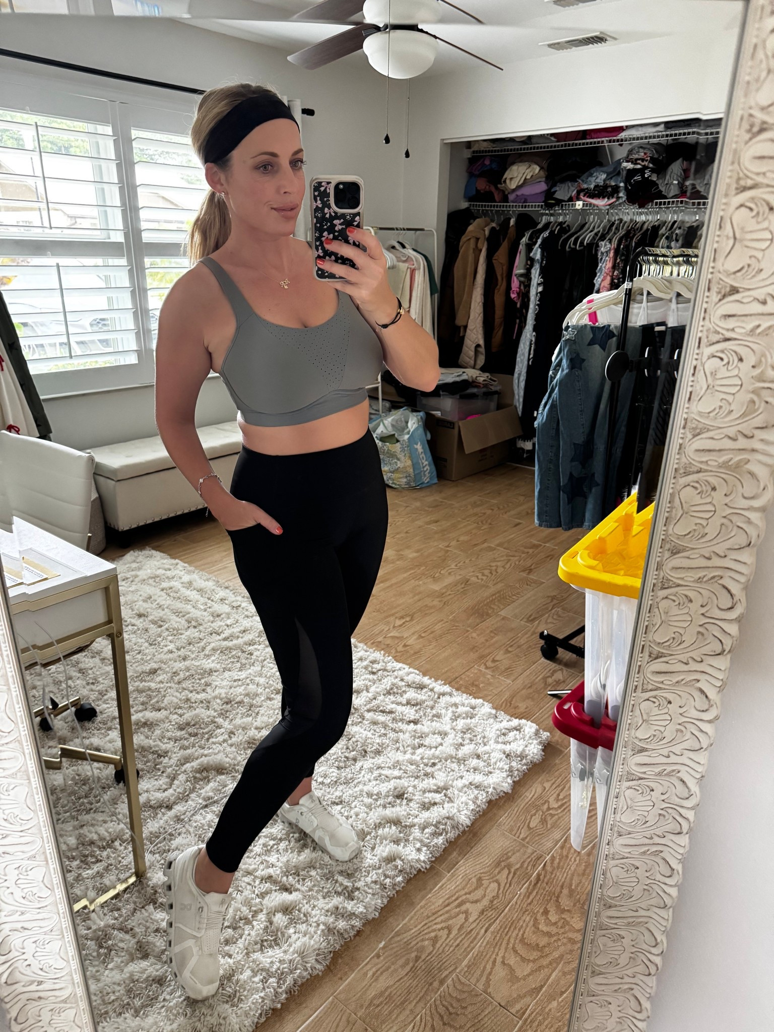 Black leggings with pockets 

#LTKActive #LTKFindsUnder50 #LTKootd