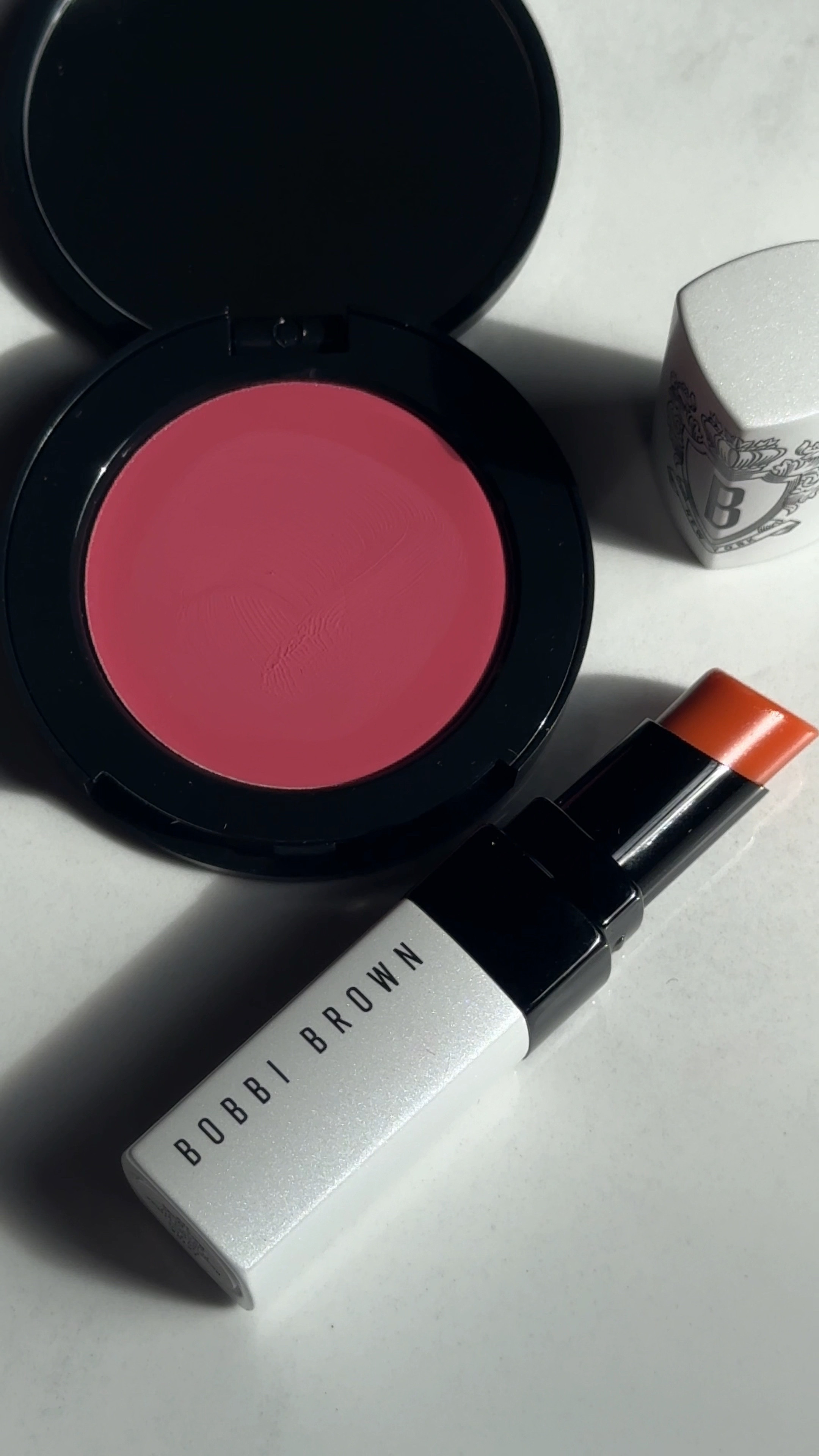 #GiftedByBobbiBrown 

Keeping it fresh and natural today with Bobbi Brown Extra Lip Tint in 119 Bare Nude and Pot Rouge in 11 Pale Pink for that perfect barely-there glow! 💄✨ 
#Naturalmakeup #MakeupMonday 

#LTKBeauty #LTKFindsUnder50 #LTKStyleTip