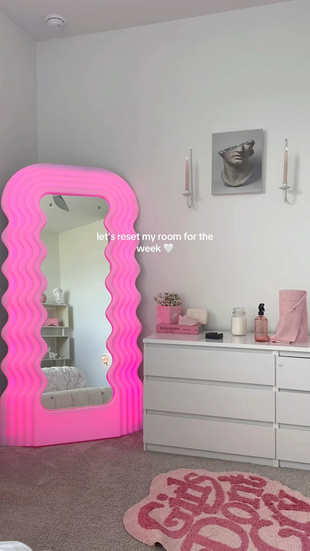 updated room decor links <3

Pink room decor, pink home decor, girly apartment, wavy LED mirror, pink minimalist room decorr

#LTKhome #LTKstyletip #LTKVideo