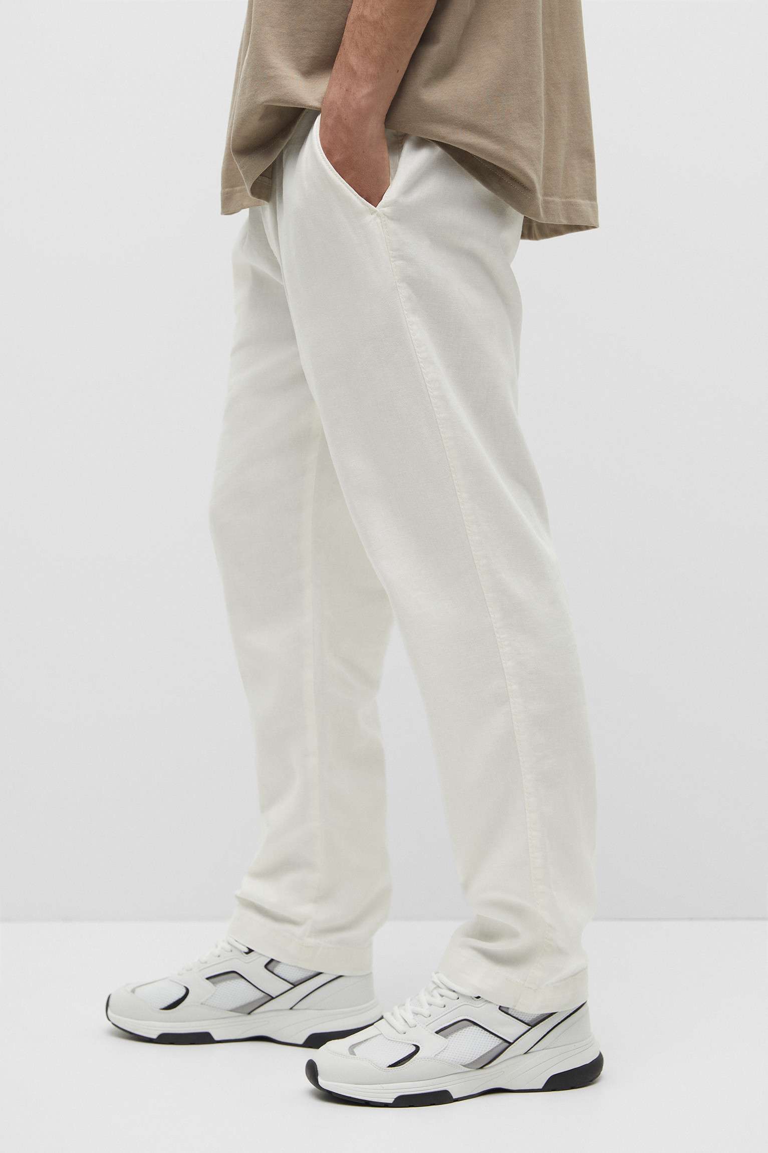 Basic linen blend chinos | PULL and BEAR UK