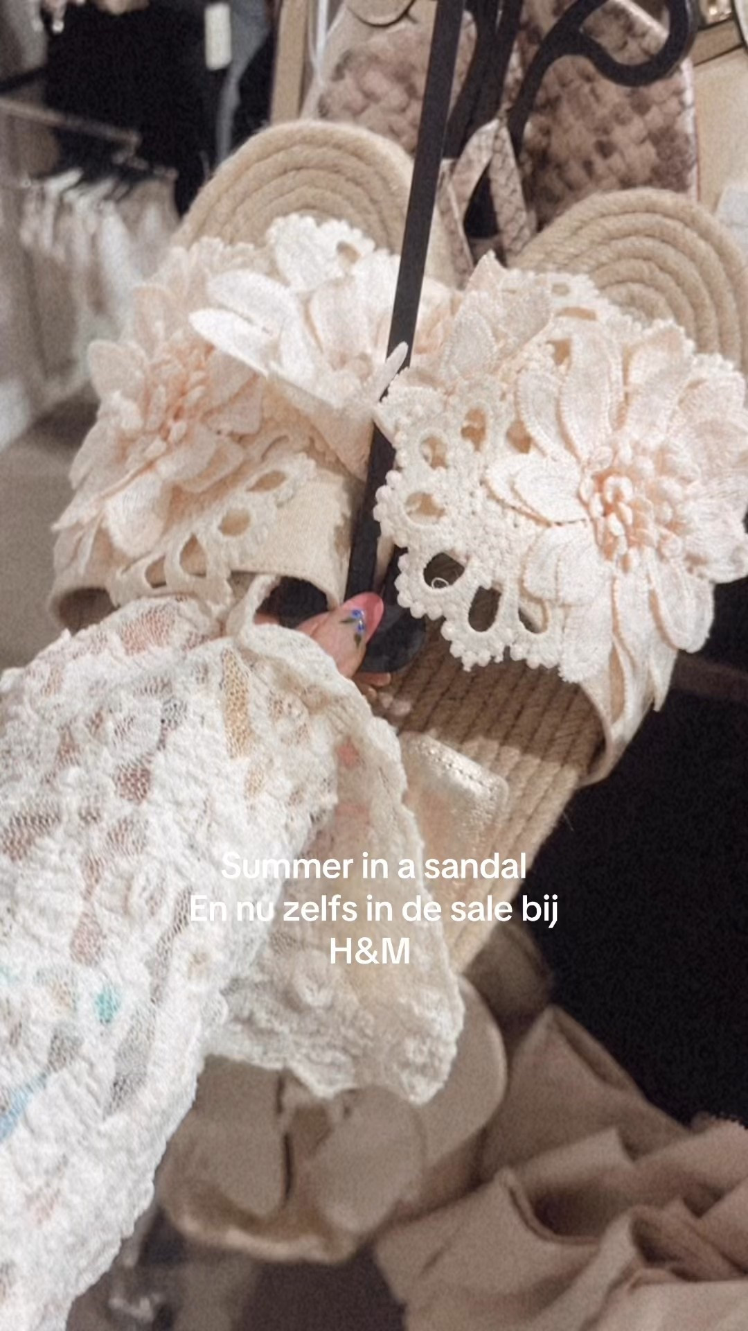 Summer sandals 👡 of H&M!! Obsessed with the color and style🌸 and now on sale!!! 

#LTKSeasonal #LTKShoeCrush #LTKU