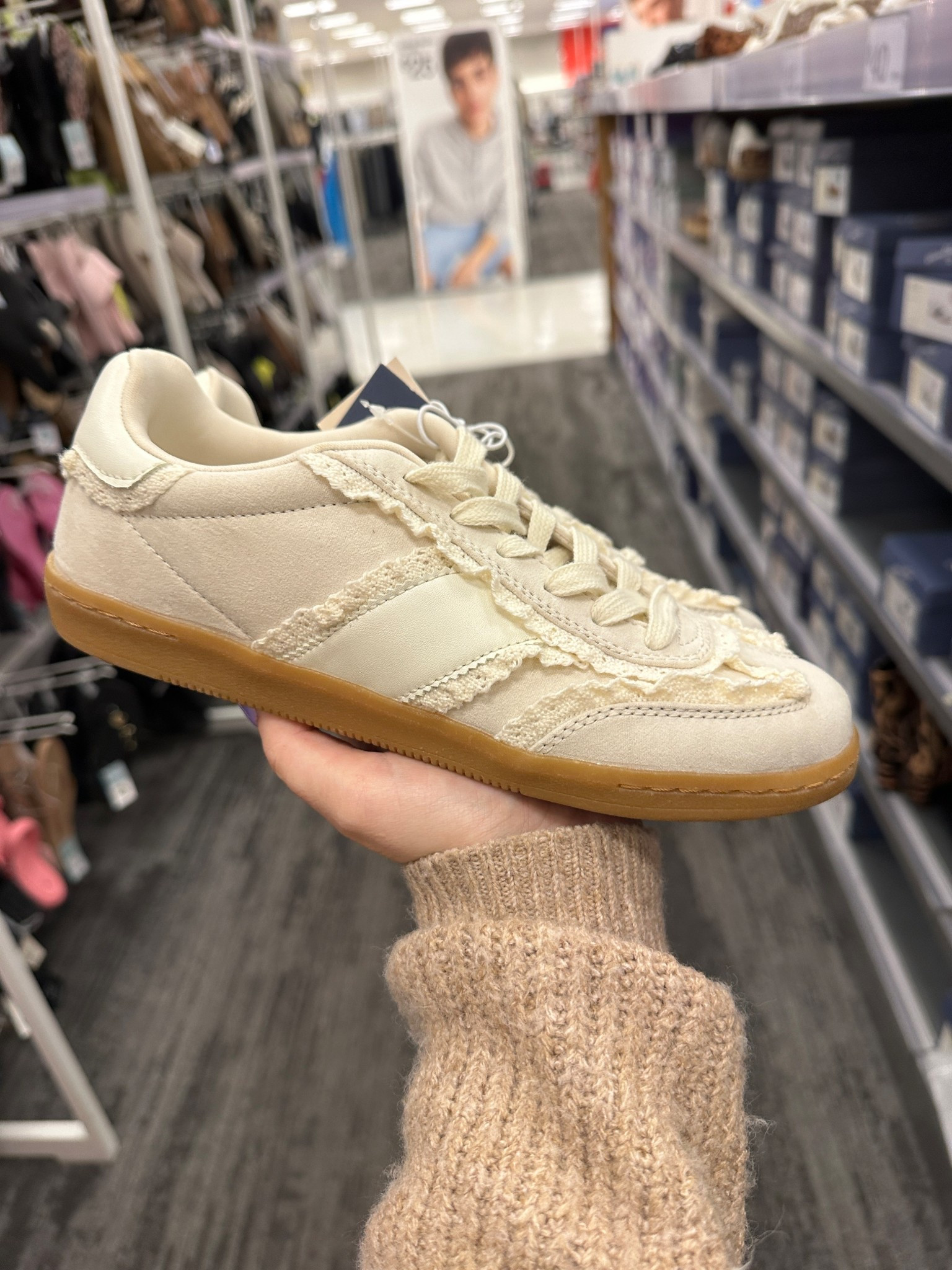 Spotted these at Target today and had to share 🤍
Neutral sneakers with the prettiest texture details, and they’re $10 off right now. Easy everyday shoes that go with literally everything — jeans, dresses, mom-life errands, all of it.

Linking them here before they sell out ✨


Shoe, cute shoe, #ltkshoe

#LTKmomlife #LTKootd #LTKSaleAlert