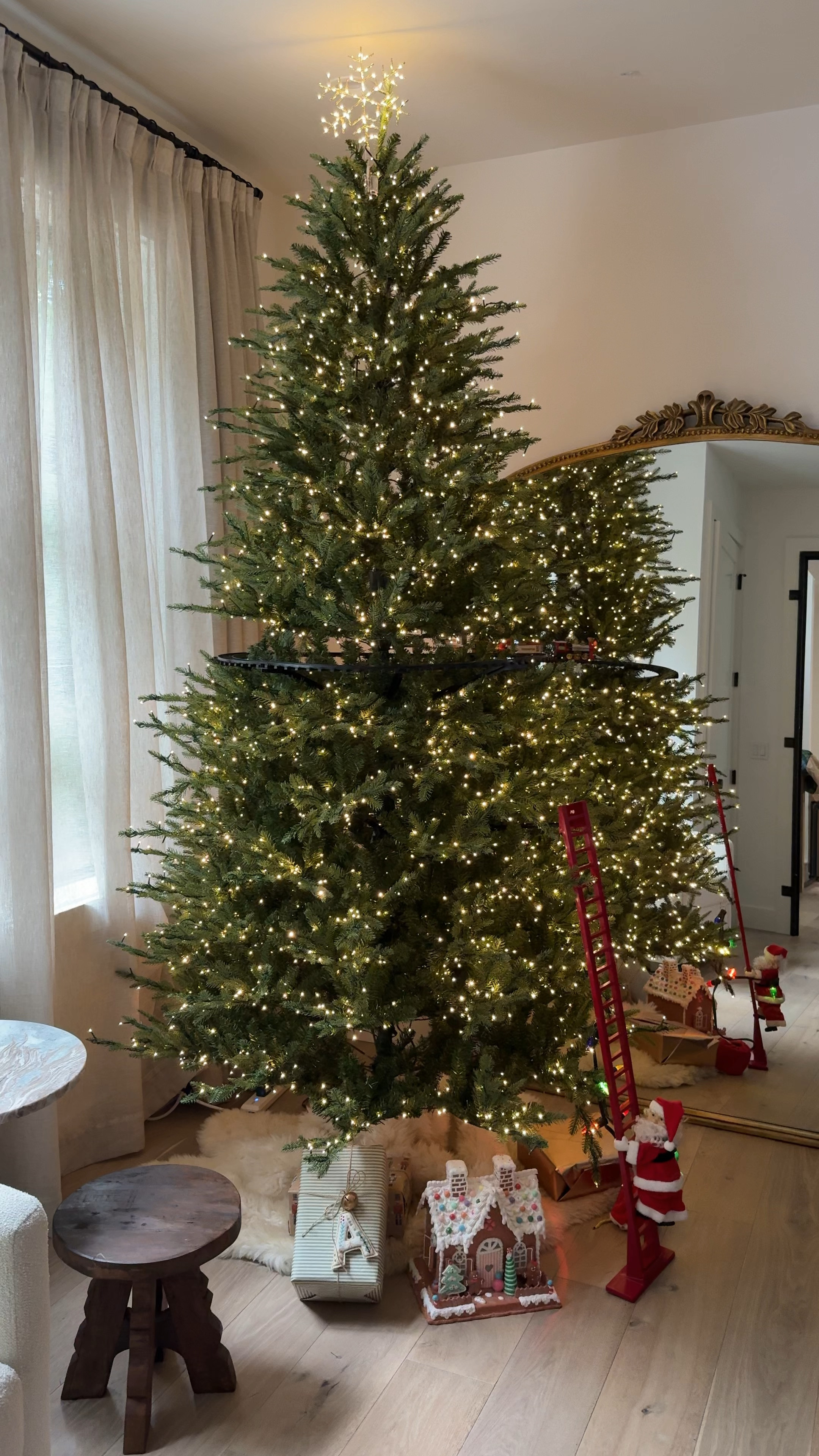 Viral Christmas tree that twinkles is finally back in stock 

#LTKHome #LTKHoliday #LTKSaleAlert