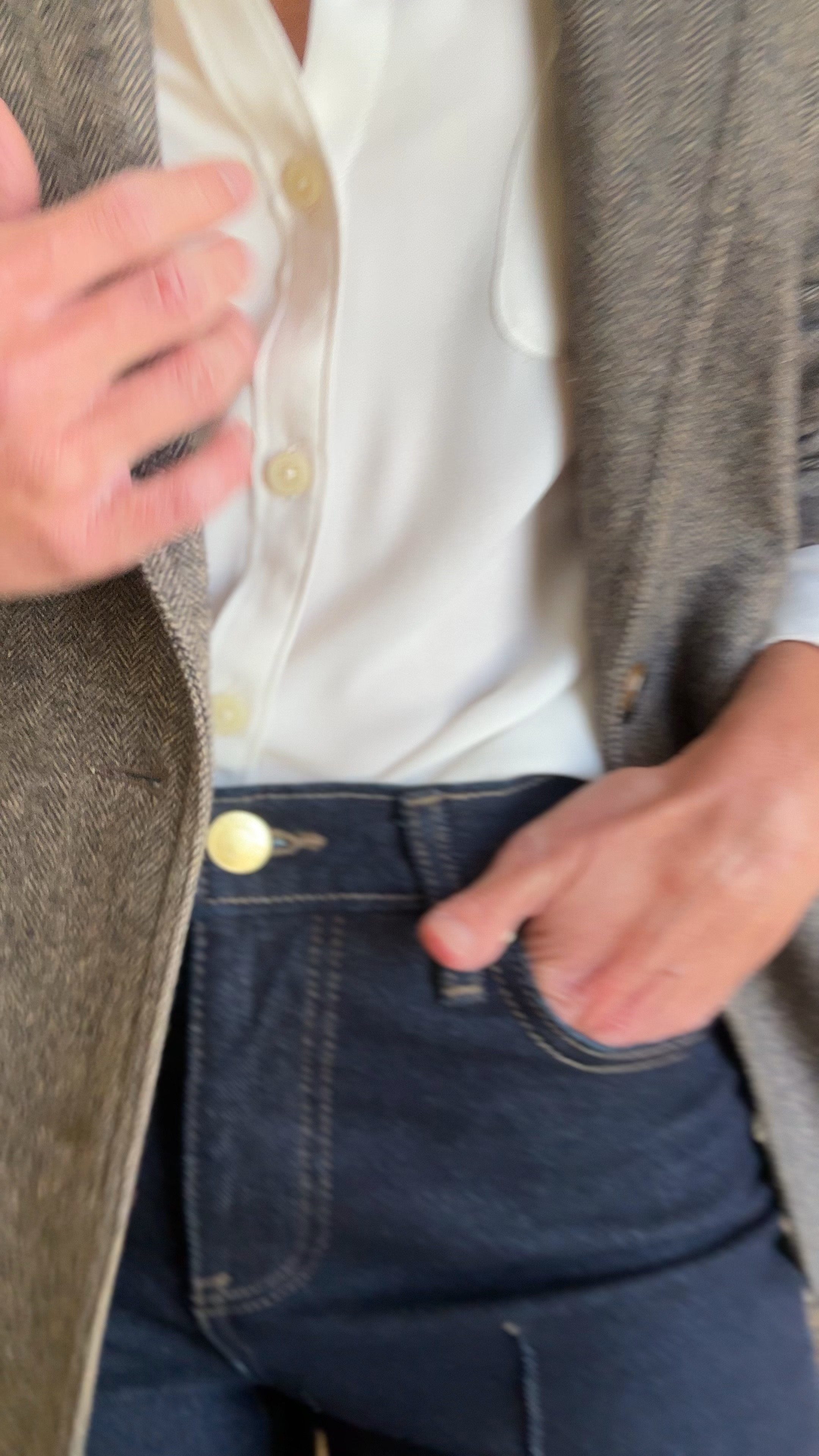 career cropped denim styling 

#LTKStyleTip #LTKSeasonal #LTKOver40