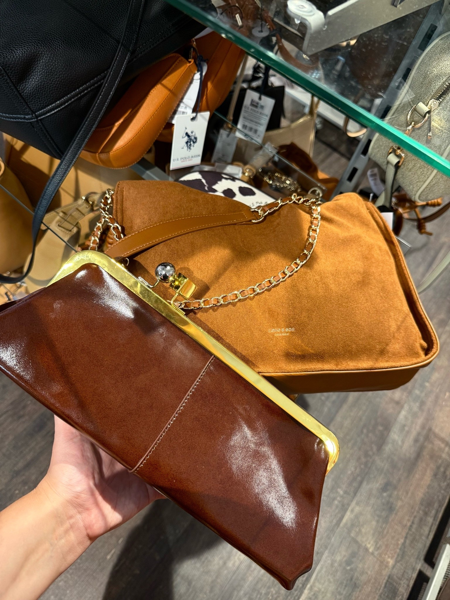Couldn’t decide, needed both 🍂🍁

I couldn’t find these bags online but linked some other beautiful brown bags

#LTKautumn #LTKbag #LTKstyletip