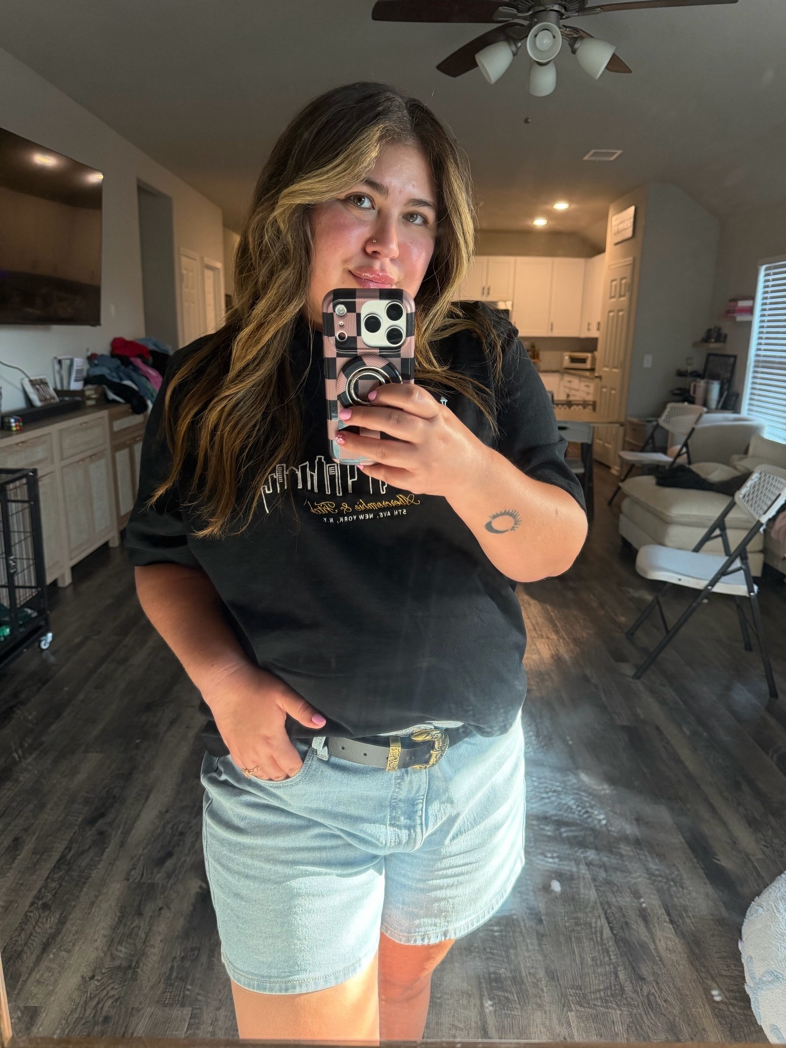 The high rise short from Walmart, I’m in a size 18. I could size down but I’m in between sizes so I went up

#LTKdayinmylife #LTKootd #LTKMidsize