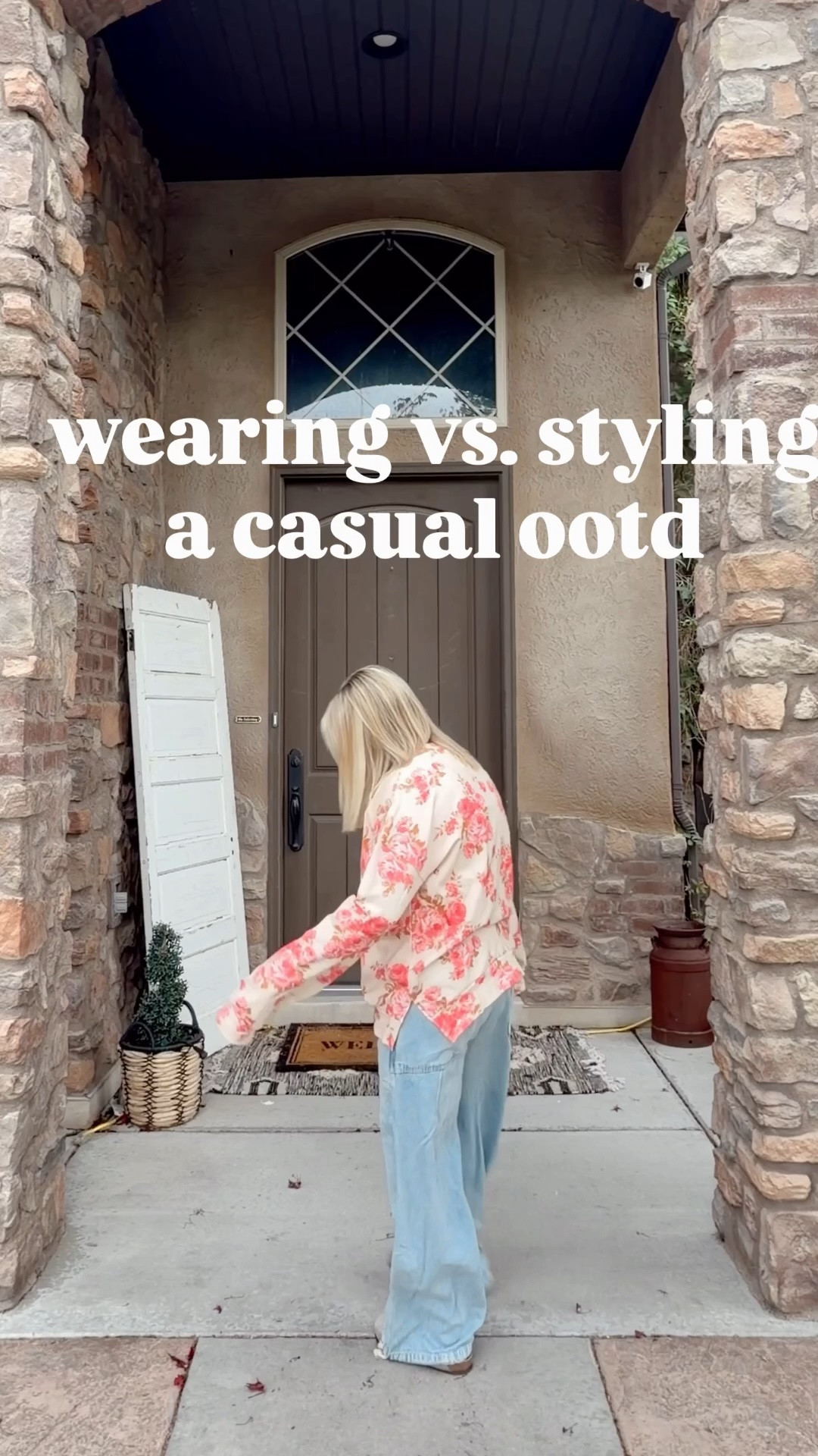 wearing vs. styling! Simple, subtle additions to make any ootd pop—even a sweatshirt look! 
.
#personalstylist #mystylingsyatme #prettylitylelooks #momstyle #upgradedstyle

#LTKootd #LTKPetite #LTKOver40