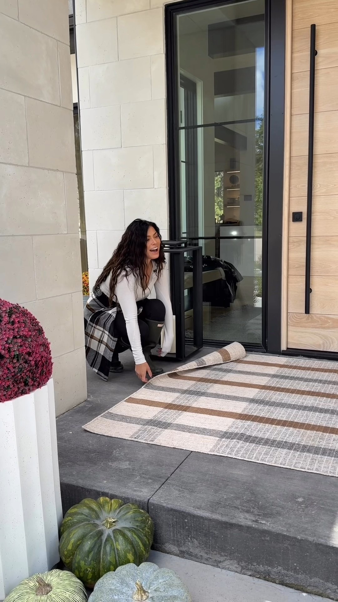 Part 2 of my fall entry. 

I use an outdoor command hook to hang my wreaths. I just prepped the area by using a damp washcloth, taking off any like dirt or dust.  And this has worked for me for the last couple years. It’s been great. I love this rug. It’s indoor or outdoor, but I’m licking a couple of my other favorites at different budgets. Fall porch. These lanterns are no longer available, but I’m linking other ones that I have coming in the mail soon.