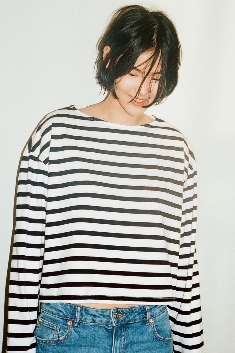 Oversized Boat-neck Top - White/blue striped - Ladies | H&M US | H&M (US + CA)