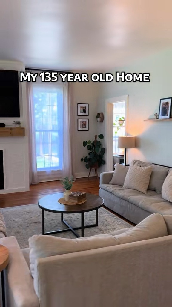 Historic charm, modern comfort





#LTKHome #LTKOver40