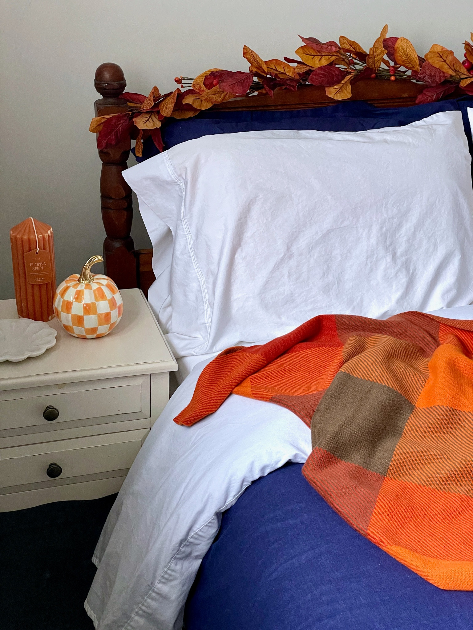 #ad Here’s how I decorated my bedroom for fall this autumn! Thanks @wayfair for making it super easy to design my dream fall bedroom! #wayfair #wayfairpartner #paidlink 🍁

#LTKHome #LTKSeasonal #LTKSaleAlert
