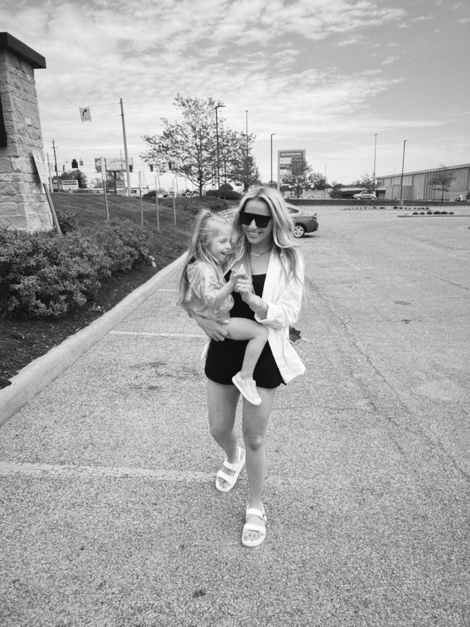 Classic neutral spring style ankle strap sandals Steve Madden bigmona sandal target white button down shirt 

#LTKshoecrush #LTKfindsunder50 #LTKstyletip