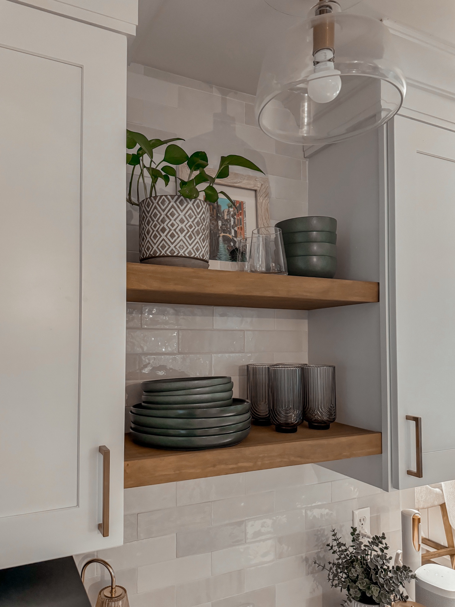 New kitchen arrivals from @walmart! #WalmartPartner I found the cutest new 12-piece dinnerware durable stoneware set from Thyme & Table on sale for under $50! Cute ribbed drinking glasses and BHG tapered stemless wine glasses! #WalmartHome

#LTKHome