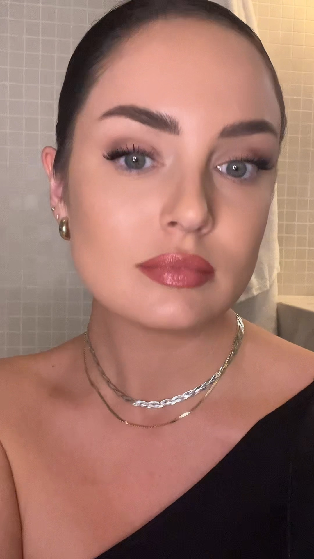 This Revlon lipstick is a total dupe for the Chanel coco rouge bloom & a fraction of the price. #Revlon ‘Sienna’ lipliner and ‘Nude Illuminator’ lipstick A must have! #makeupdupe #affordablemakeup #lipduo #lipstick 

#LTKsalealert #LTKbeauty #LTKaustralia