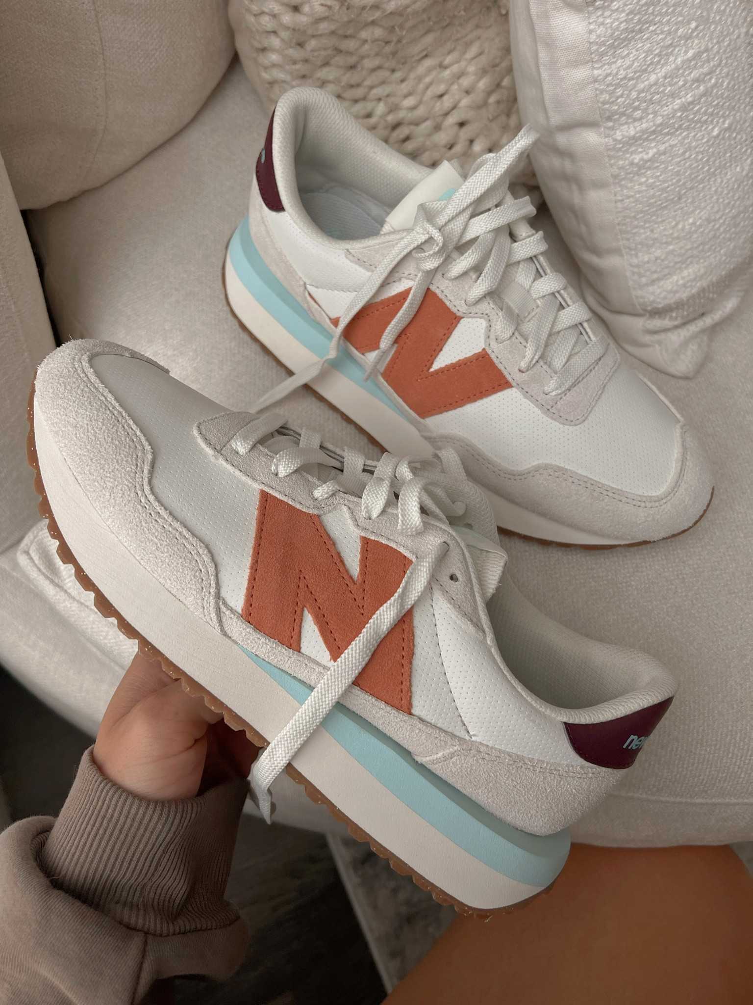 CUTE NEW BALANCE ALERT✨⚡️ from @myrackroomshoes & on sale right now w/ CODE: DADSDAY for $10 off $79+ & BOGO 50% off stacks on select styles🤞🏼


#LTKshoecrush #LTKFind #LTKsalealert