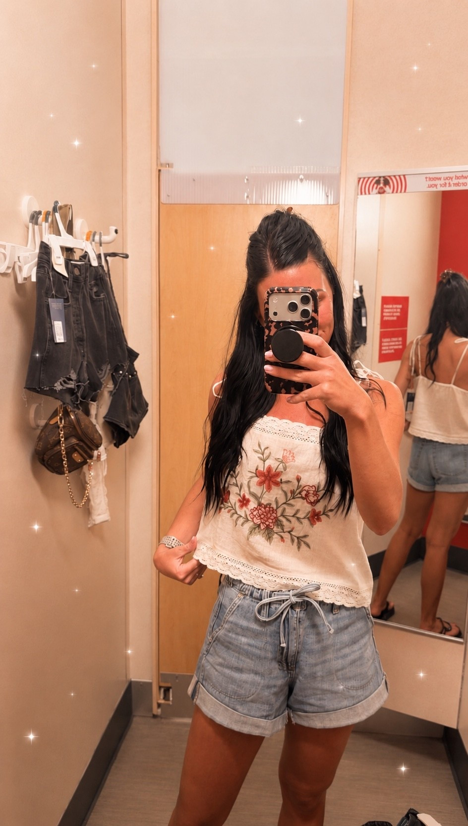 This whole fit is on sale right now at target! Wearing XS on top and size 2 in shorts

#LTKgrwm #LTKootd #LTKSaleAlert