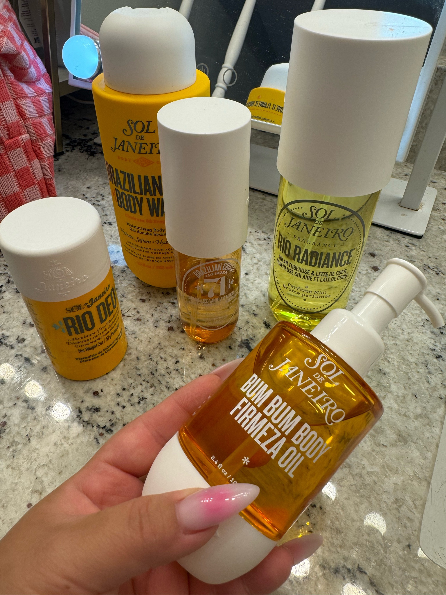 My Favorite smell good combo ☀️

#LTKFindsUnder50 #LTKSaleAlert #LTKBeauty