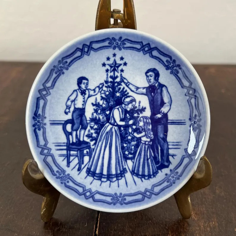Vintage Hans Christian Andersen 1981 Mini Collector Plates| Royal Copenhagen | Blue & White Fairy... | Etsy (Global)