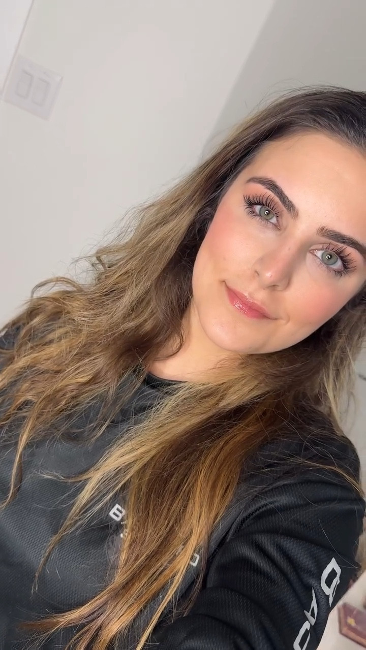 Up. Side. Down. 💋 #ltk #grwm