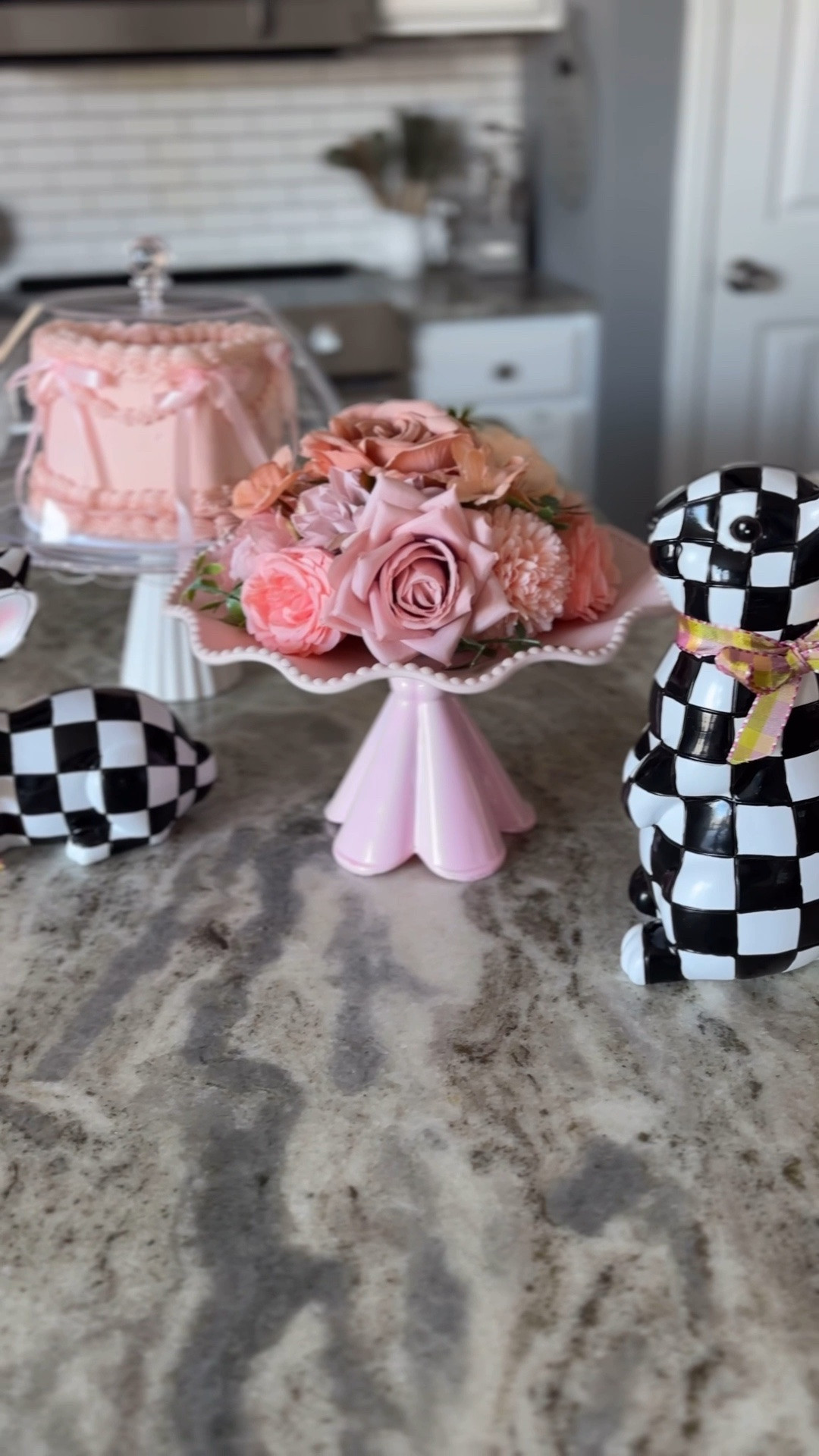 One of my favorite Spring DIYs ever 🌸
Ready in under 10 minutes & made with mostly Dollar Tree finds .. yes please 🙌🏼
I’m obsessed with how this one turned out. It’s so pretty & versatile! Style it as a styling tray or keep it as a floral piece. Either way, it’s giving Bridgerton vibes in the best way 🤍✨

Comment “Floral” to get the links sent straight to your inbox 🫶🏻

Save this for later & tag me if you recreate it 🌷








.
.
.
.
.
.
#springvibes #springdecor #springdiy #dollartreediy #springdecorating 

#LTKSeasonal #LTKValentine #LTKHome