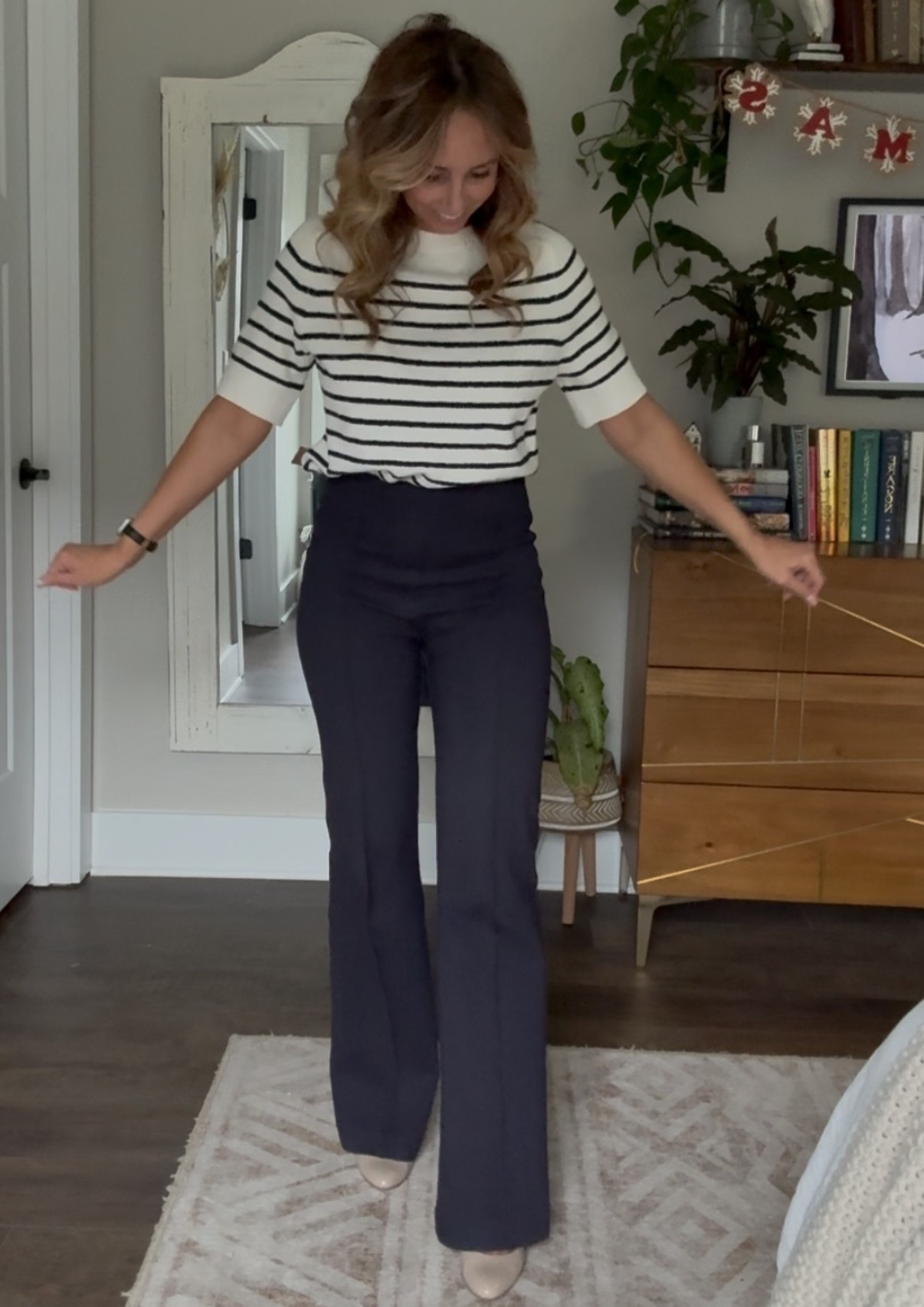 Classy business casual look from Target and Spanx. Mixing the high end with the low end. 

Spanx: $148
Sweater: $23
Heels: $50

#LTKWorkwear #LTKmomlife #LTKHoliday